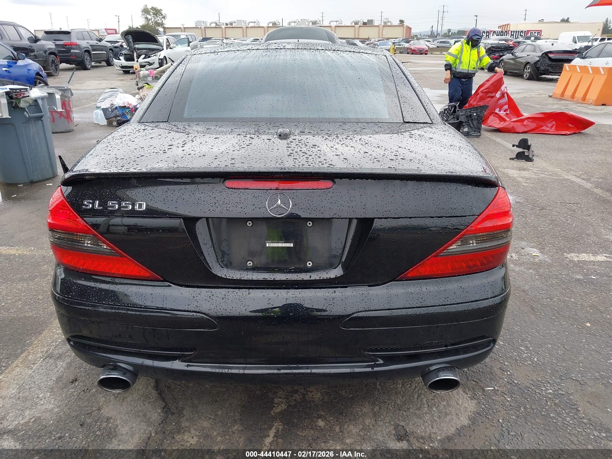 2007 Mercedes-benz Sl 550   Black vin: WDBSK71F97F125597