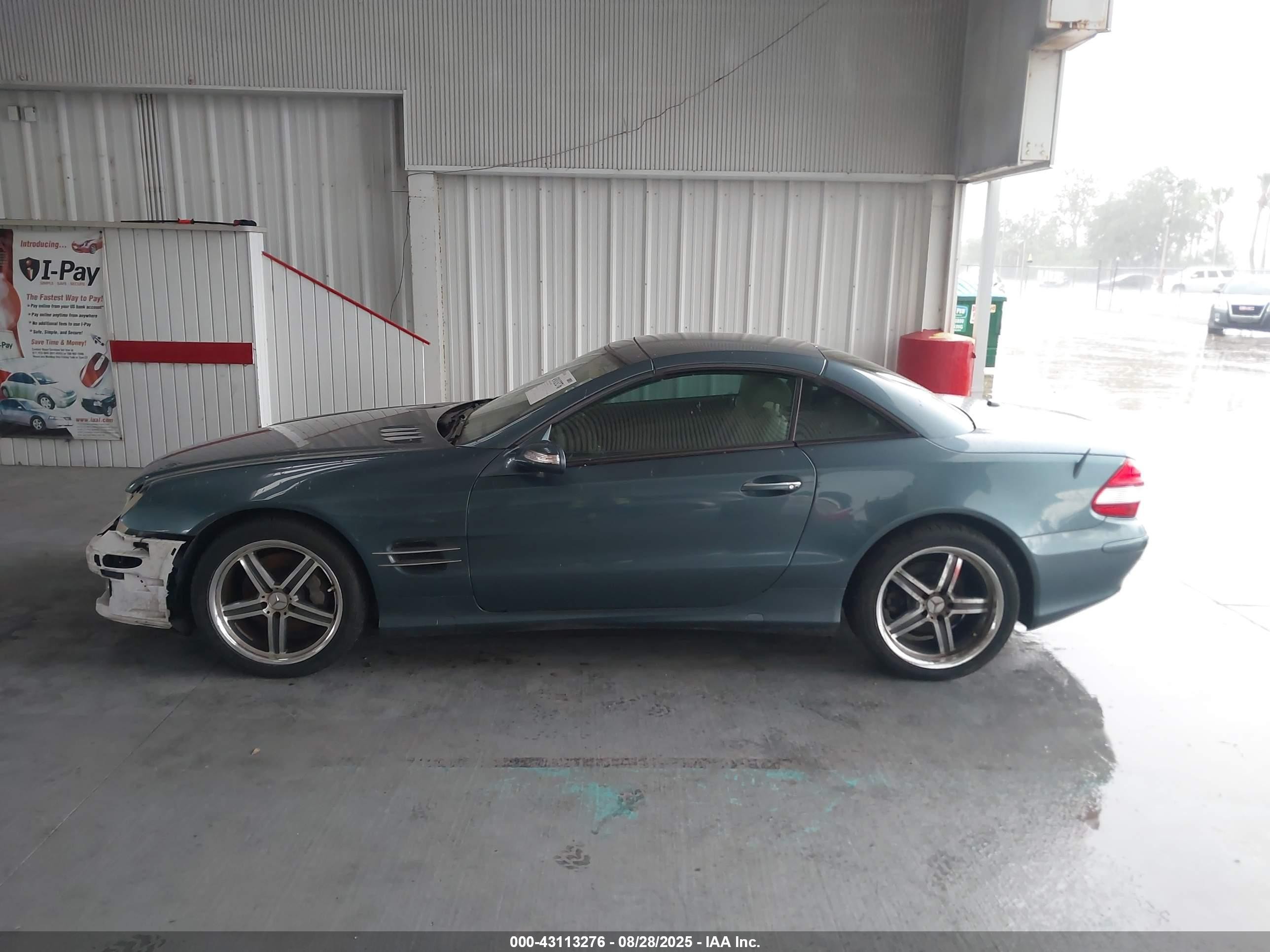 2007 Mercedes-benz Sl 550   Dark Blue vin: WDBSK71F97F128242