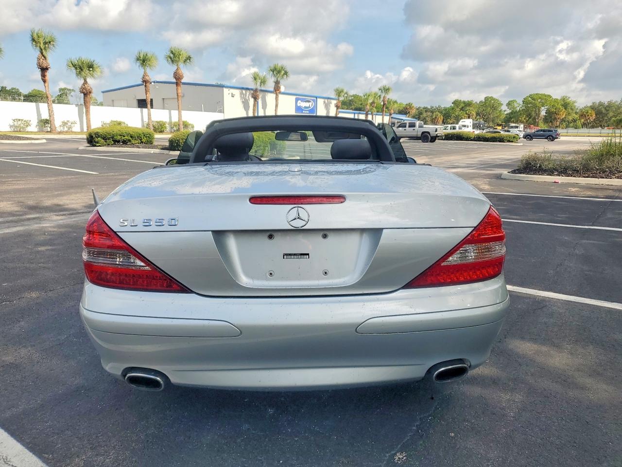 2007 Mercedes-benz Sl 550 Silver vin: WDBSK71F97F133652