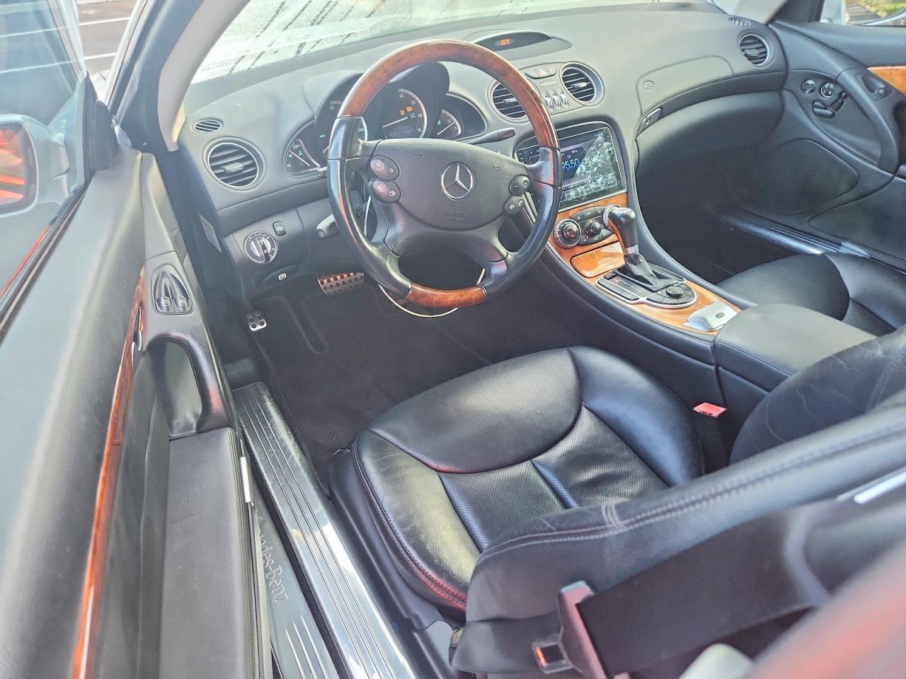 2007 Mercedes-benz Sl 550 Silver vin: WDBSK71F97F133652