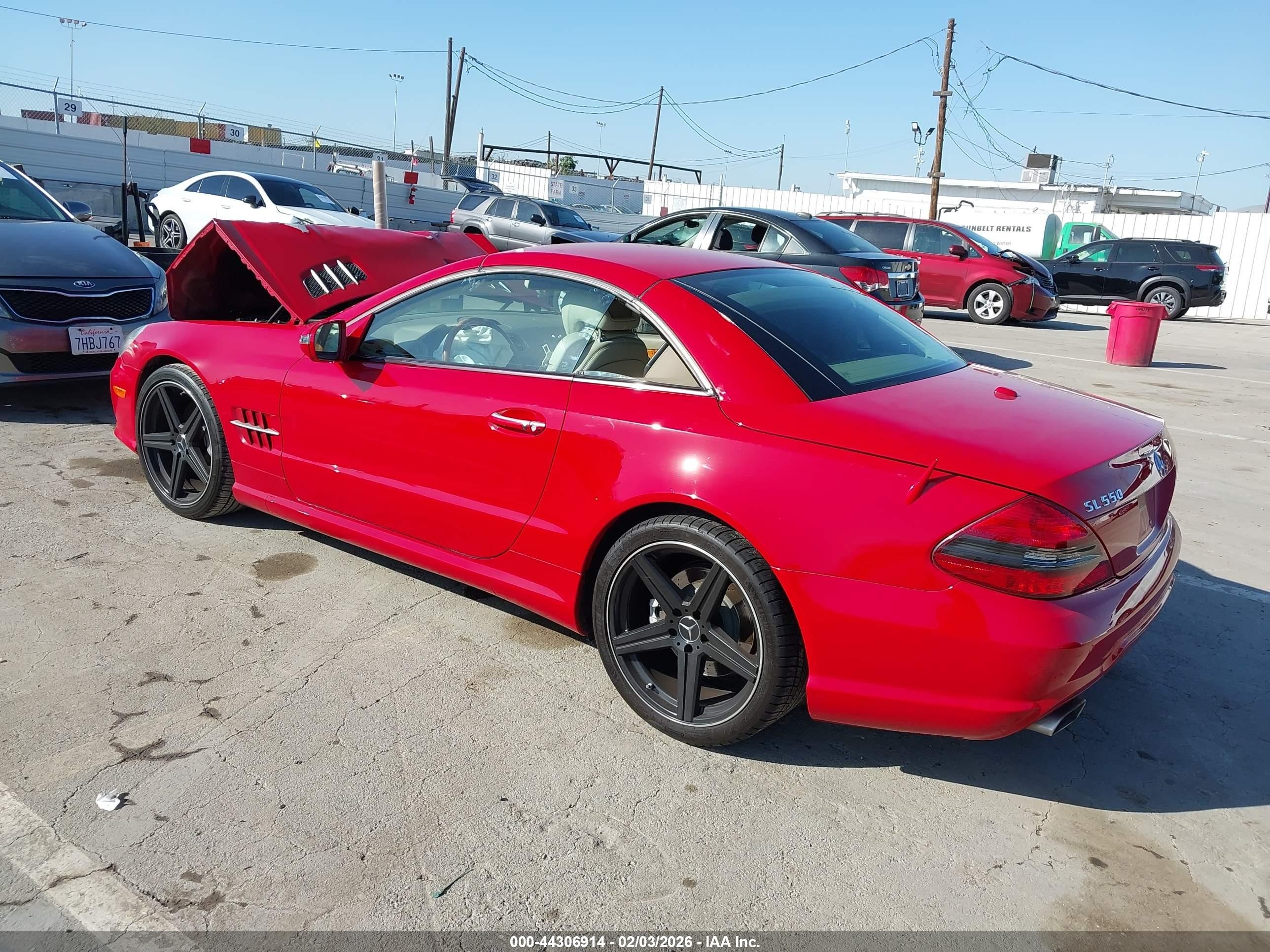 2009 Mercedes-benz Sl 550   Red vin: WDBSK71F99F144041