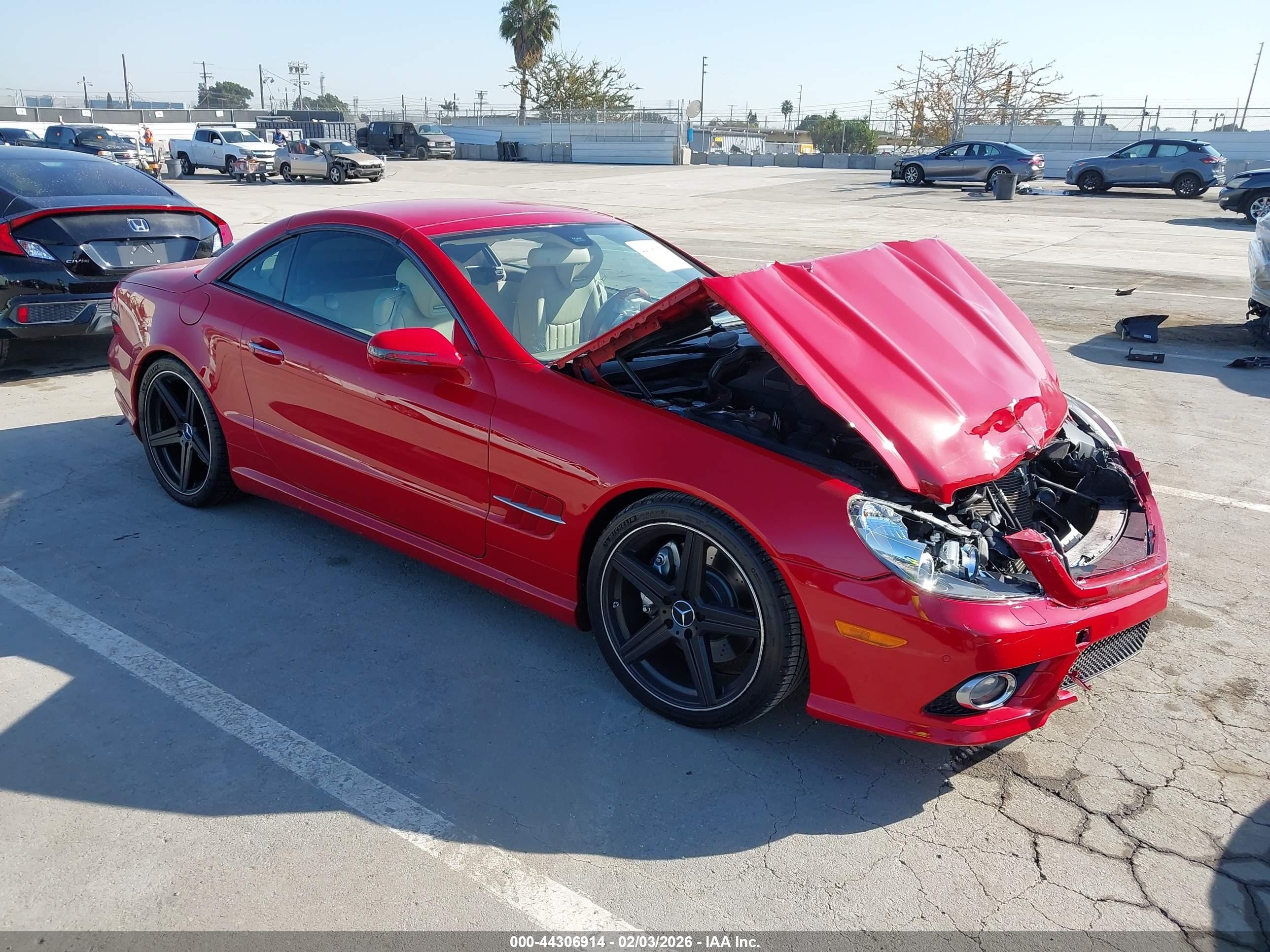 2009 Mercedes-benz Sl 550   Red vin: WDBSK71F99F144041
