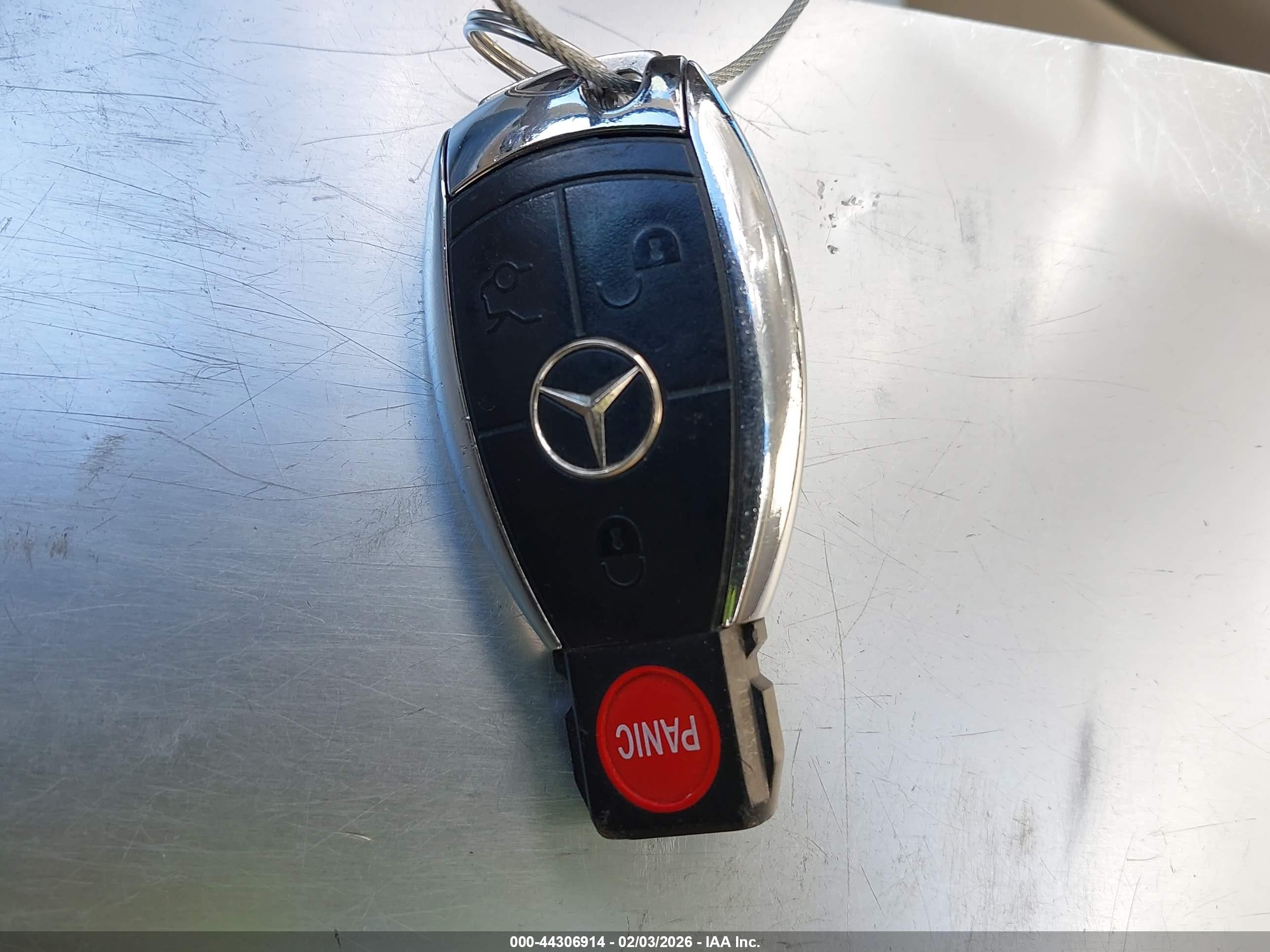 2009 Mercedes-benz Sl 550   Red vin: WDBSK71F99F144041