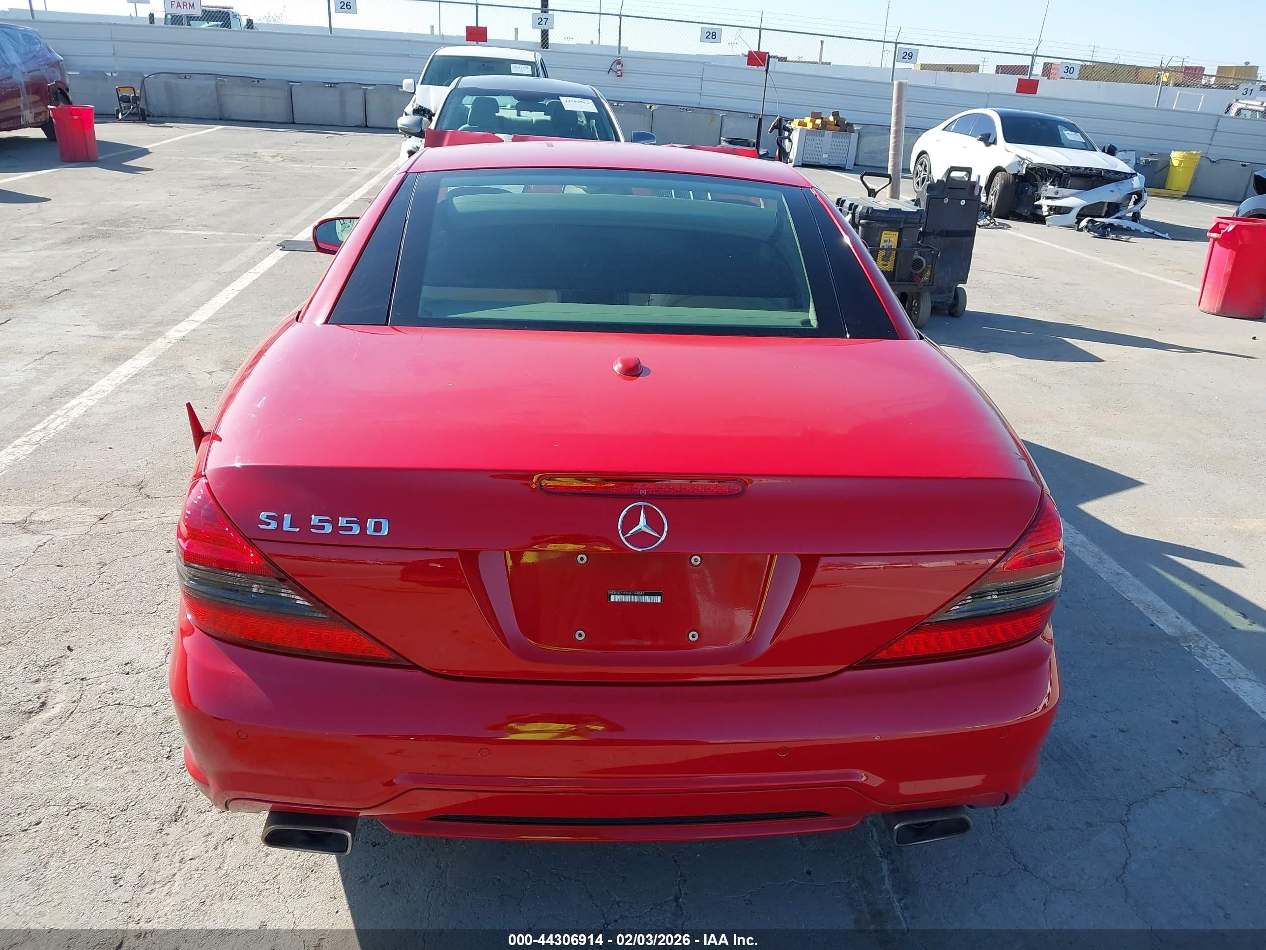 2009 Mercedes-benz Sl 550   Red vin: WDBSK71F99F144041