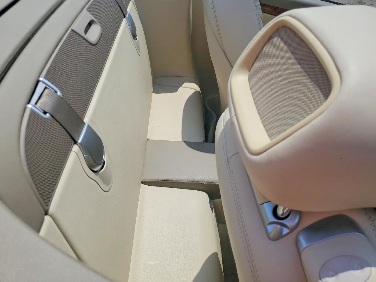 2009 Mercedes-benz Sl 550 Белый vin: WDBSK71F99F151975