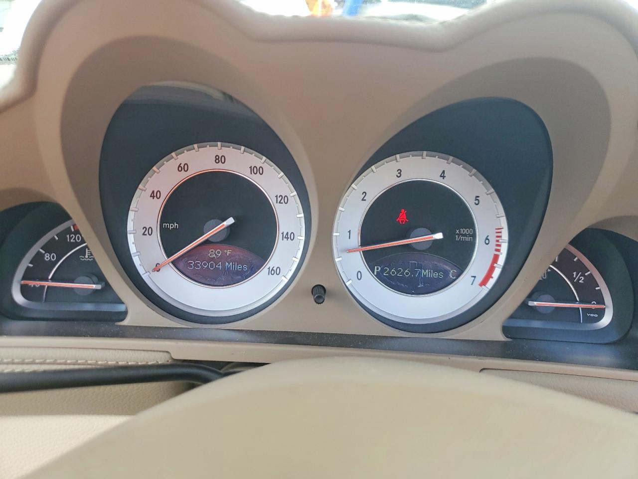 2009 Mercedes-benz Sl 550 Белый vin: WDBSK71F99F151975