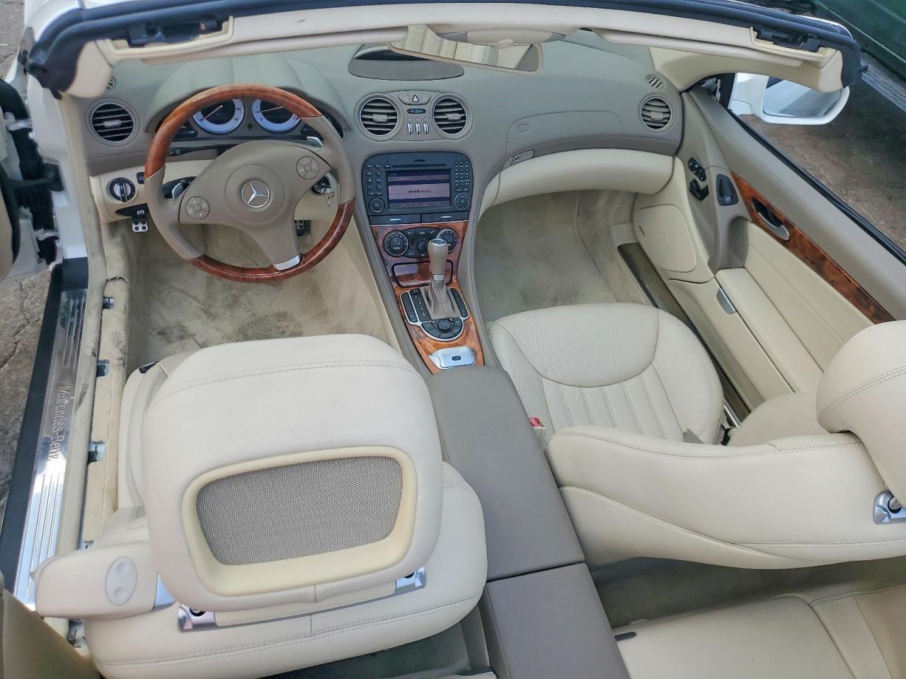 2009 Mercedes-benz Sl 550 Белый vin: WDBSK71F99F151975