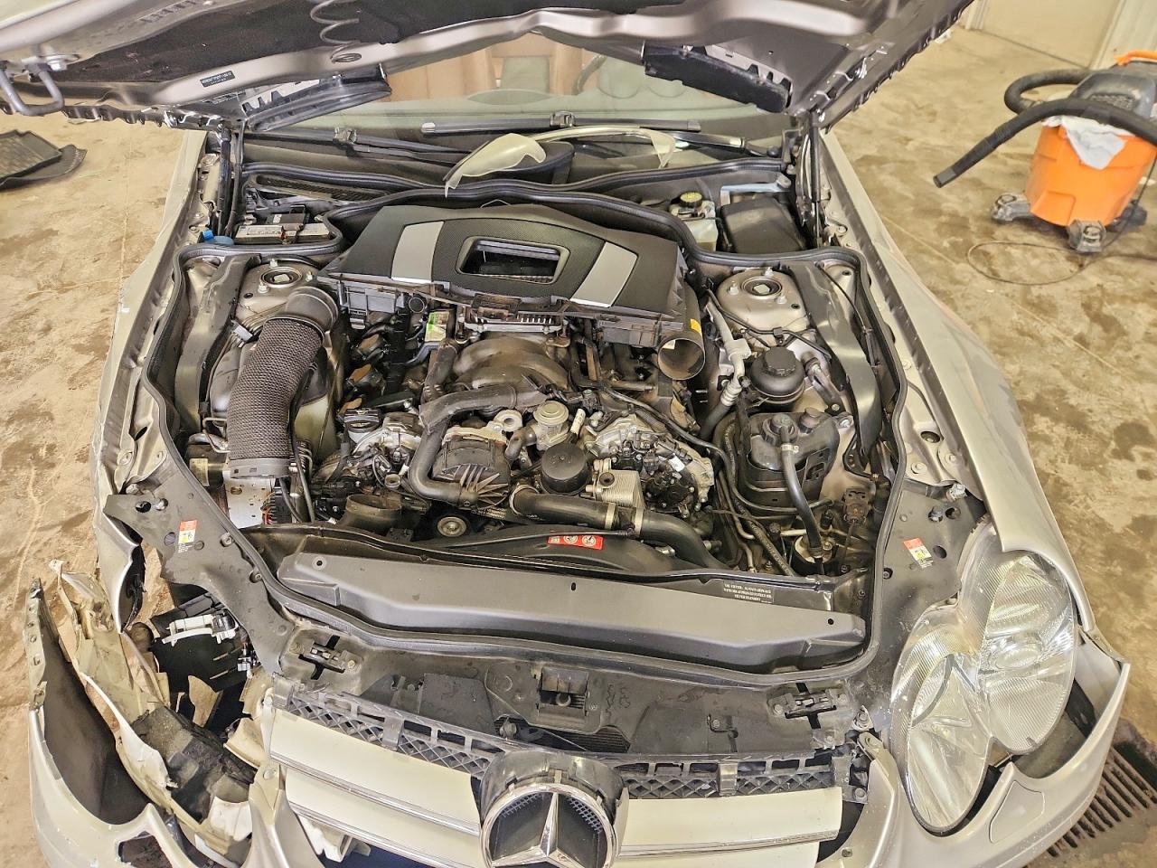 2007 Mercedes-benz Sl 550 Silver vin: WDBSK71FX7F118612