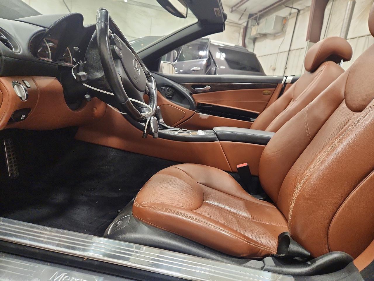 2007 Mercedes-benz Sl 550 Silver vin: WDBSK71FX7F118612