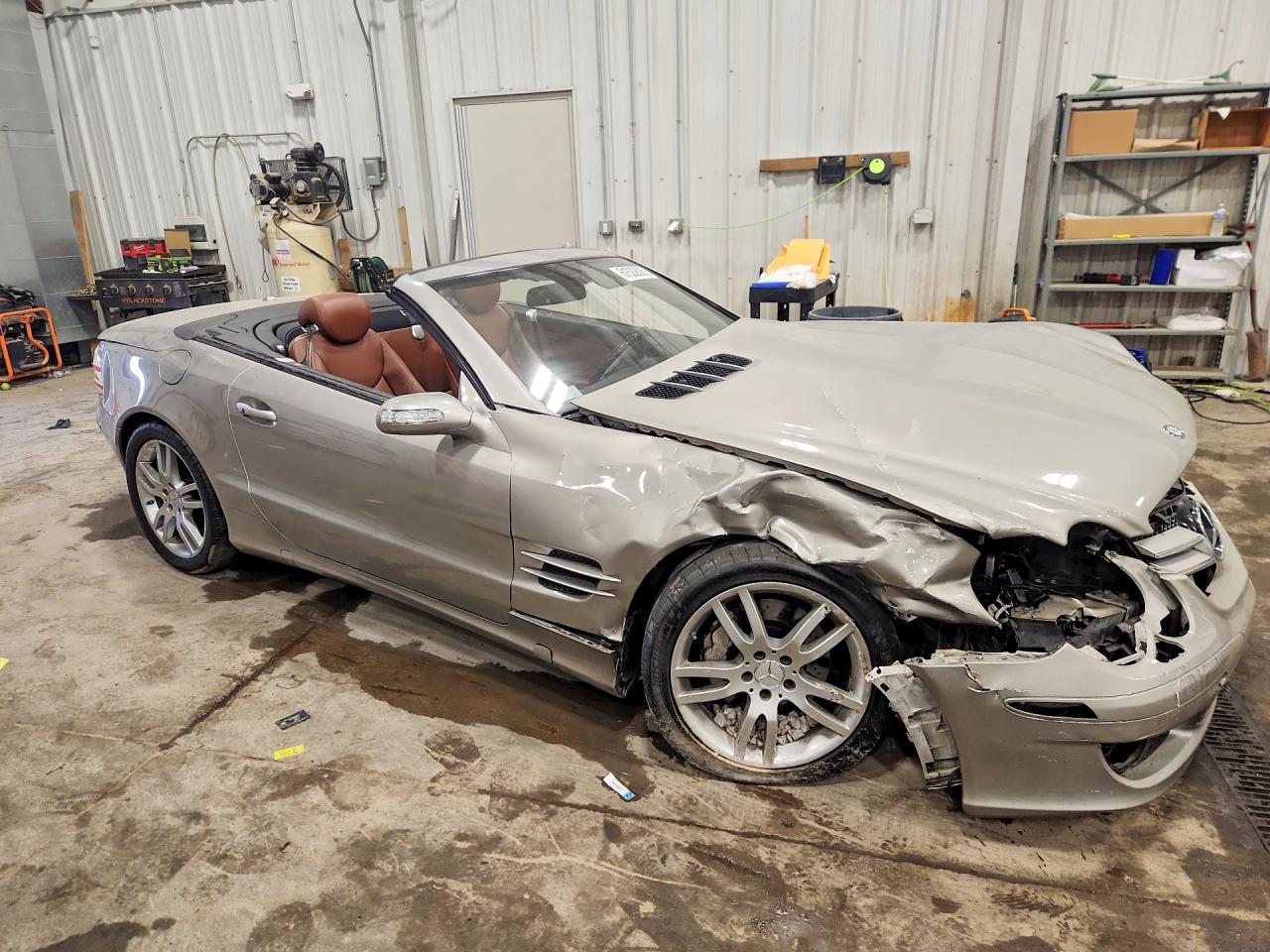 2007 Mercedes-benz Sl 550 Silver vin: WDBSK71FX7F118612
