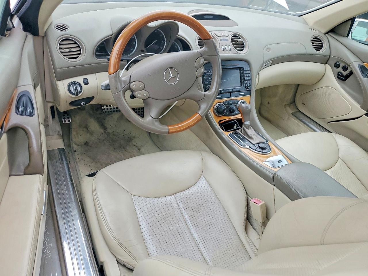 2007 Mercedes-benz Sl 550 Белый vin: WDBSK71FX7F129349