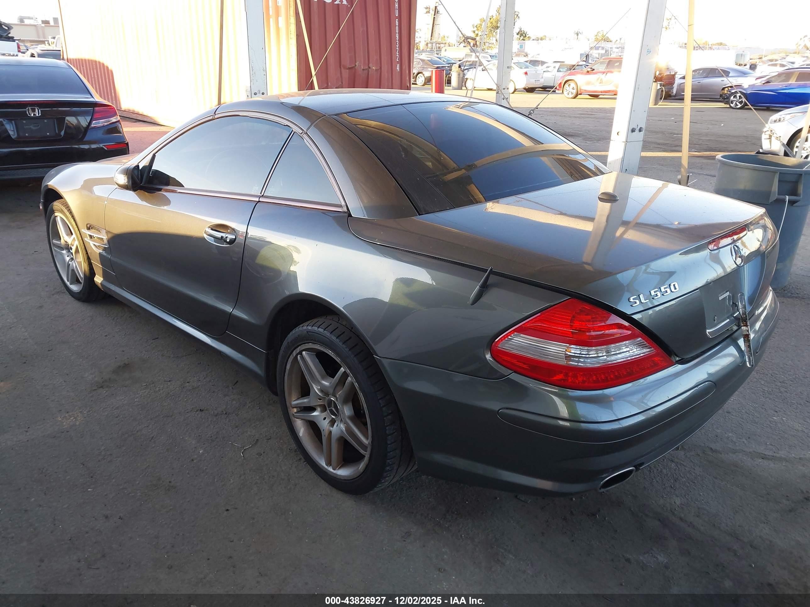 2007 Mercedes-benz Sl 550   Gray vin: WDBSK71FX7F131392