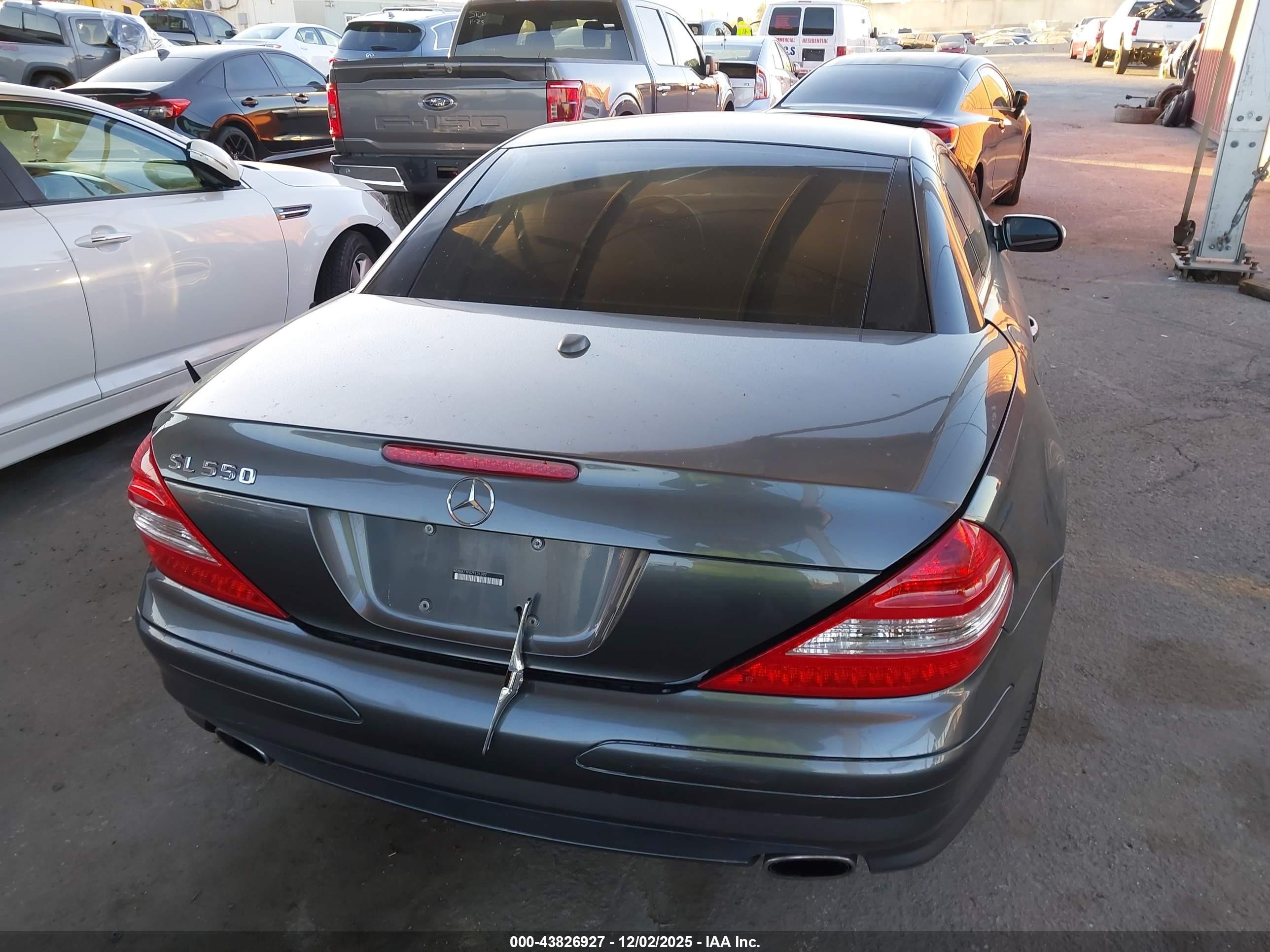 2007 Mercedes-benz Sl 550   Gray vin: WDBSK71FX7F131392