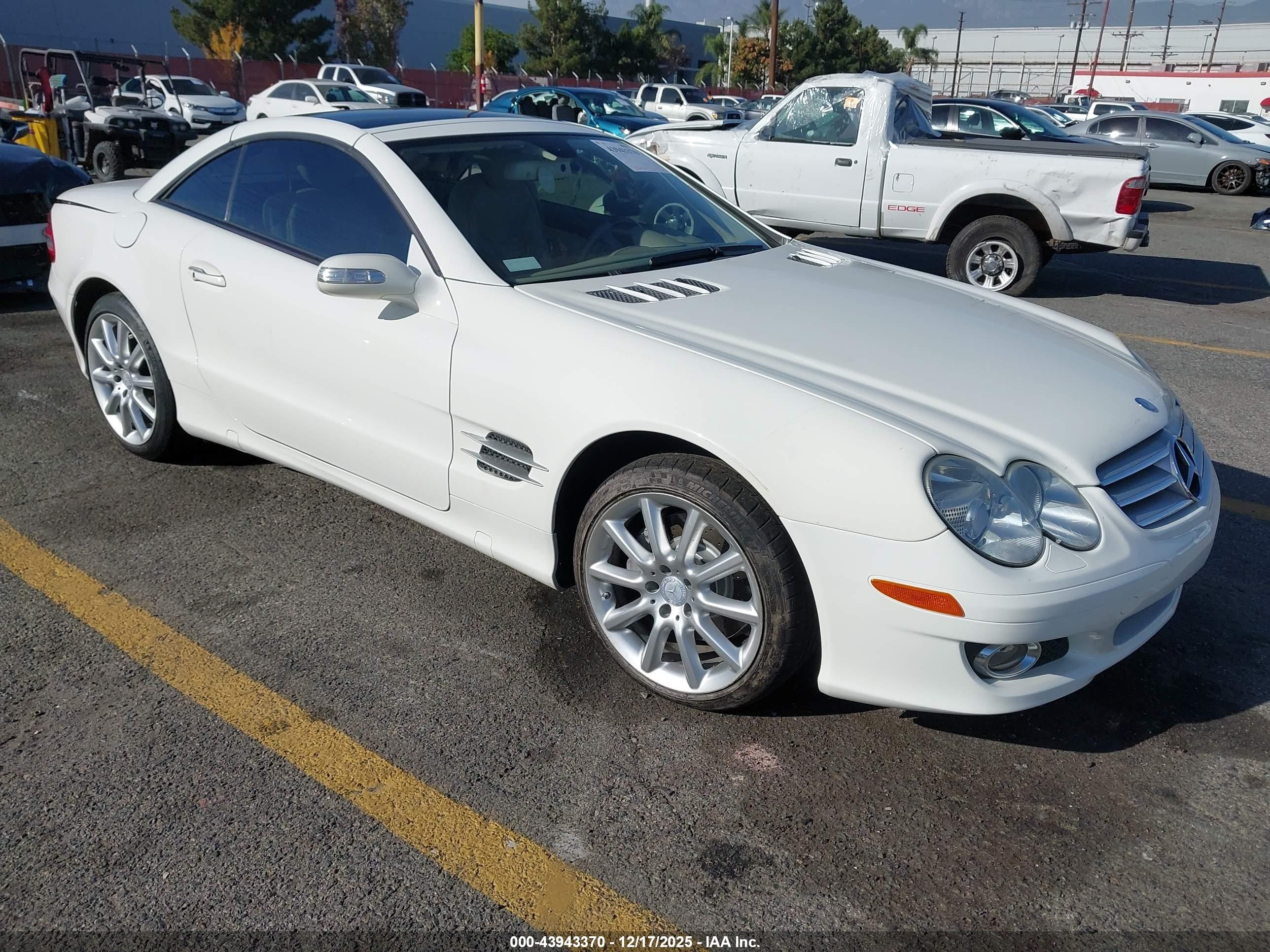2008 Mercedes-benz Sl 550   Белый vin: WDBSK71FX8F136190