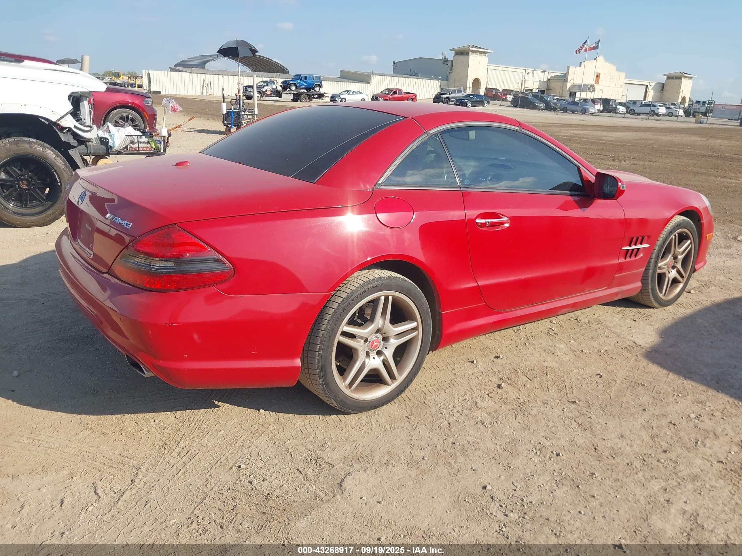 2009 Mercedes-benz Sl 550   Red vin: WDBSK71FX9F149054