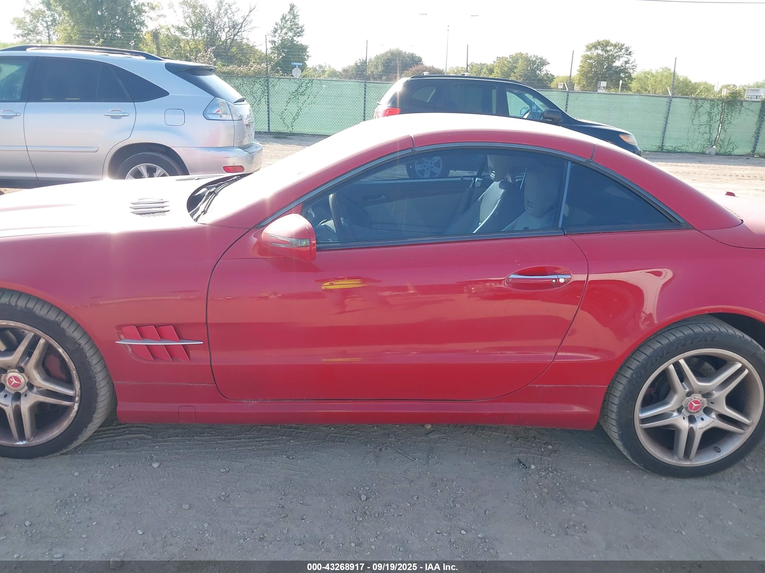 2009 Mercedes-benz Sl 550   Red vin: WDBSK71FX9F149054