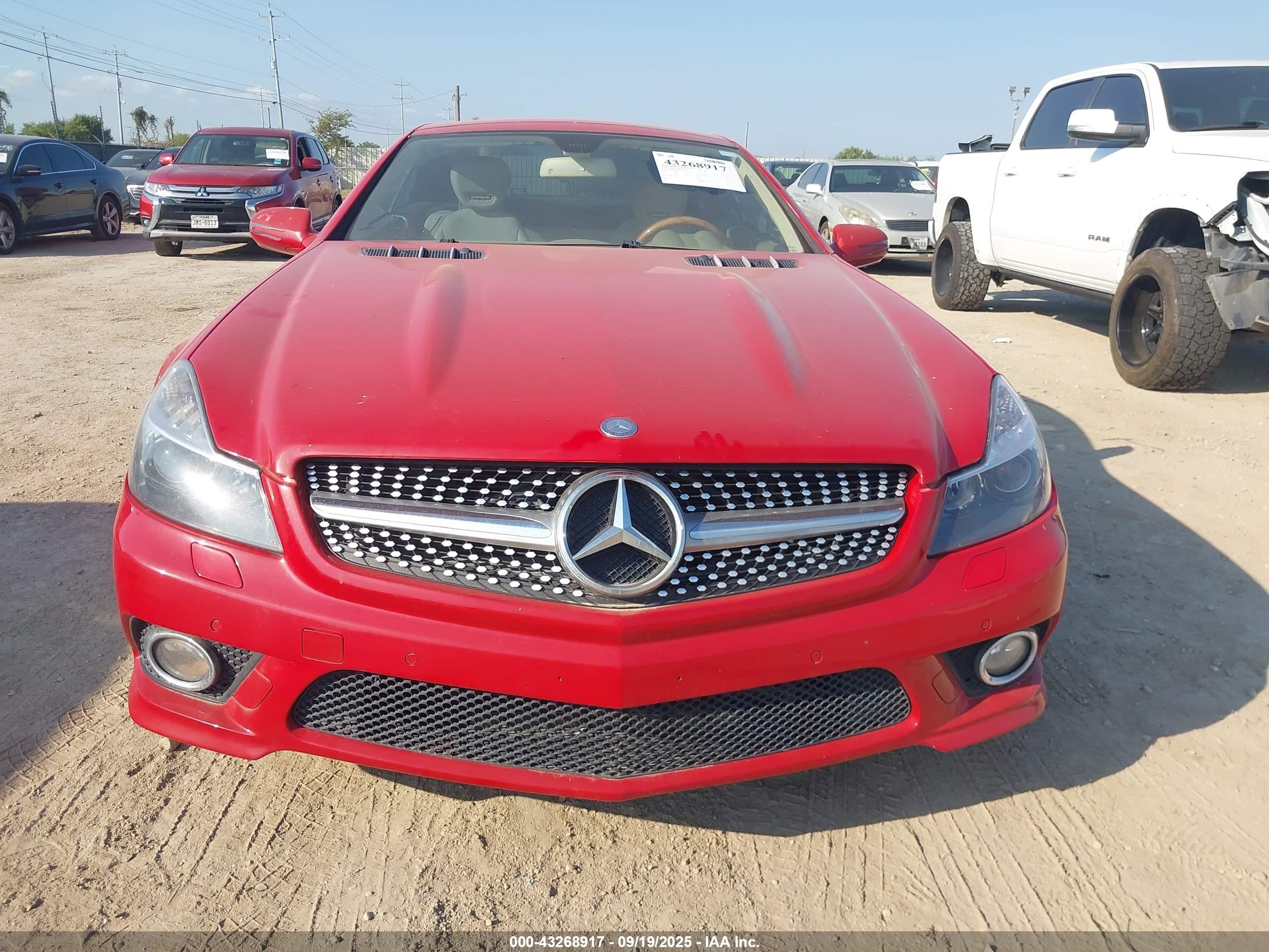 2009 Mercedes-benz Sl 550   Red vin: WDBSK71FX9F149054