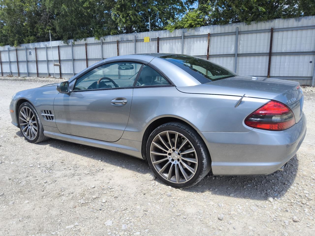 2009 Mercedes-benz Sl 550 Silver vin: WDBSK71FX9F155727 Damage: Deck Lid Latch, Inoperable, Repair Required