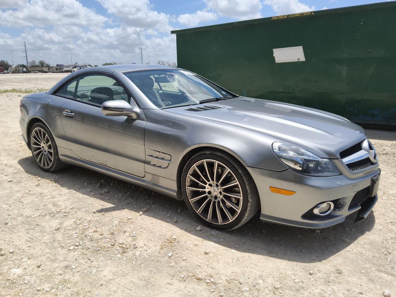 2009 Mercedes-benz Sl 550 Silver vin: WDBSK71FX9F155727 Damage: Front Bumper/Cover, Broken, Replacement Required