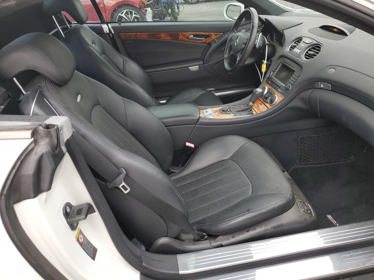 2007 Mercedes-benz Sl 55 Amg White vin: WDBSK72F47F133895