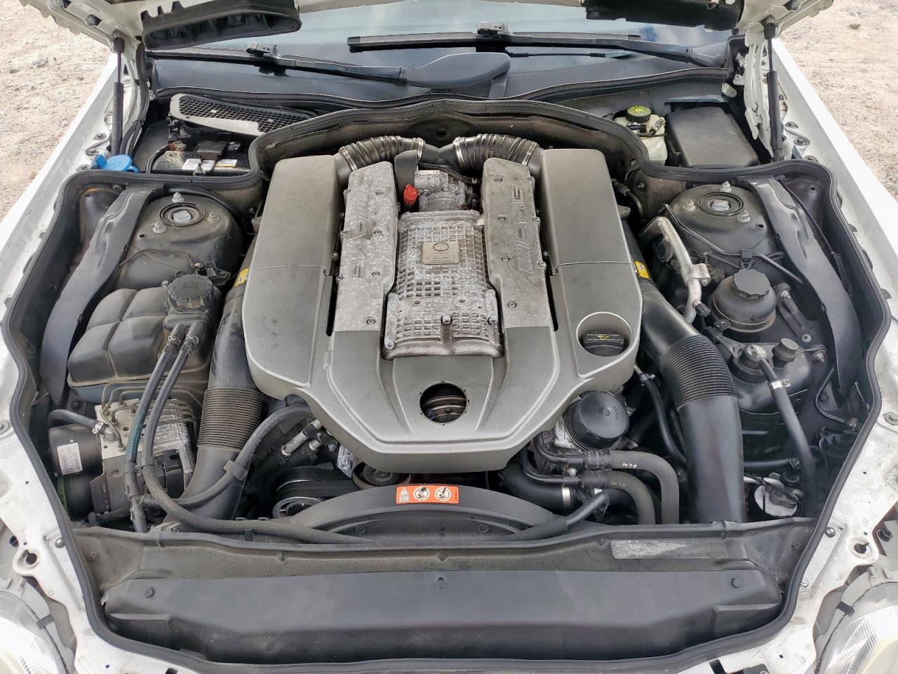 2007 Mercedes-benz Sl 55 Amg White vin: WDBSK72F67F131789