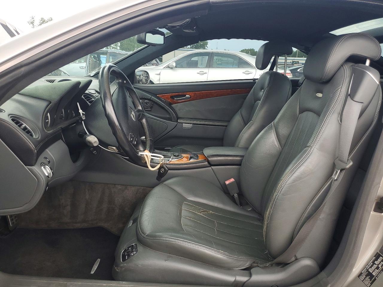 2004 Mercedes-benz Sl 55 Amg Серебряный vin: WDBSK74F24F073592