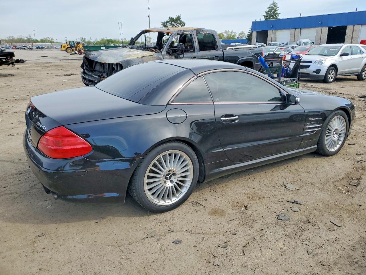 2004 Mercedes-benz Sl 55 Amg Черный vin: WDBSK74F24F078033