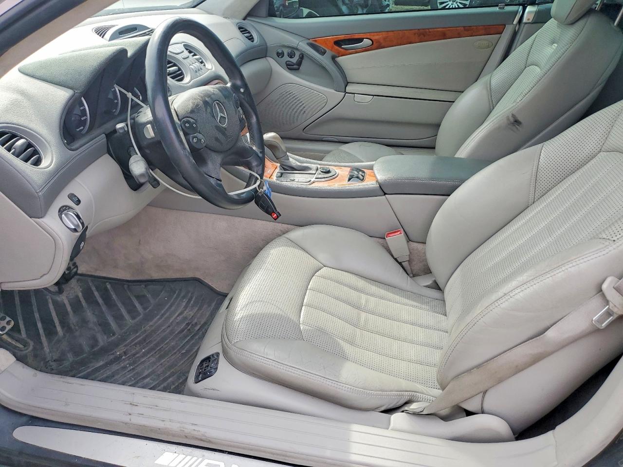 2004 Mercedes-benz Sl 55 Amg Черный vin: WDBSK74F24F078033