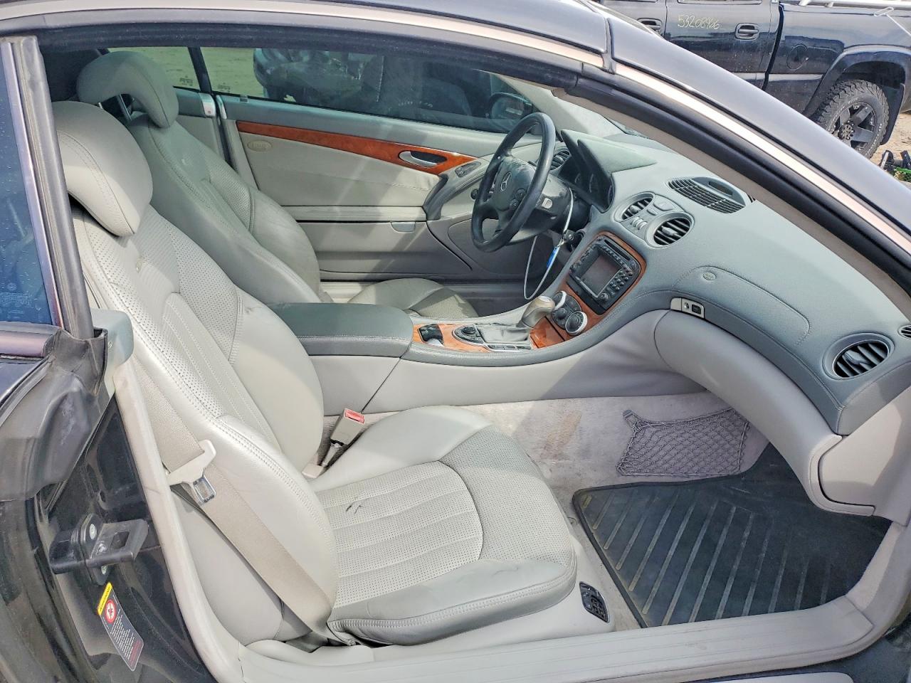 2004 Mercedes-benz Sl 55 Amg Черный vin: WDBSK74F24F078033