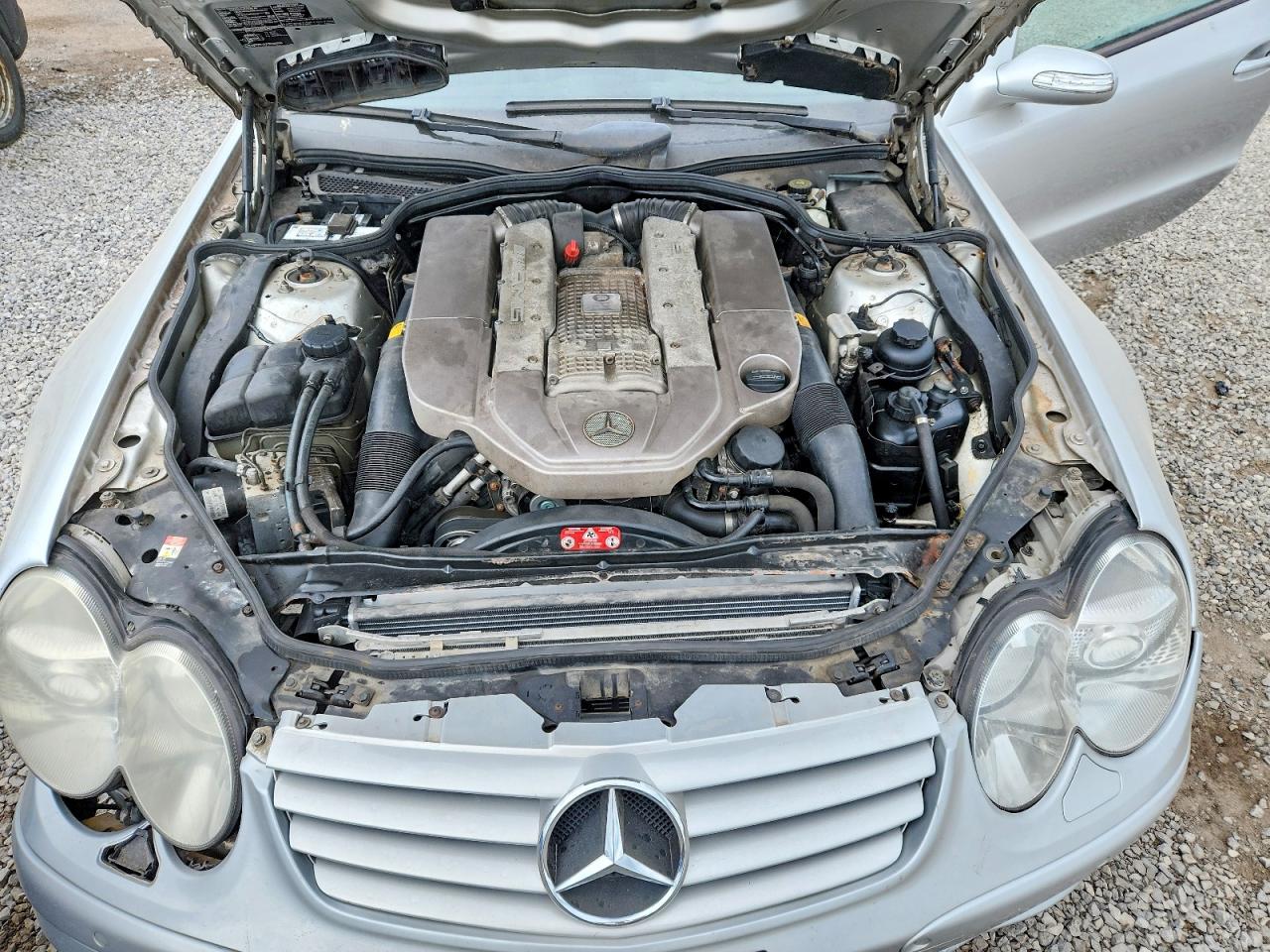 2004 Mercedes-benz Sl 55 Amg Silver vin: WDBSK74F34F069888