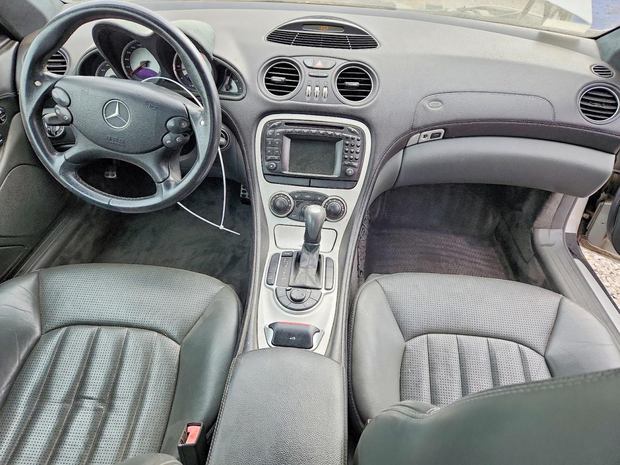 2004 Mercedes-benz Sl 55 Amg Silver vin: WDBSK74F34F069888