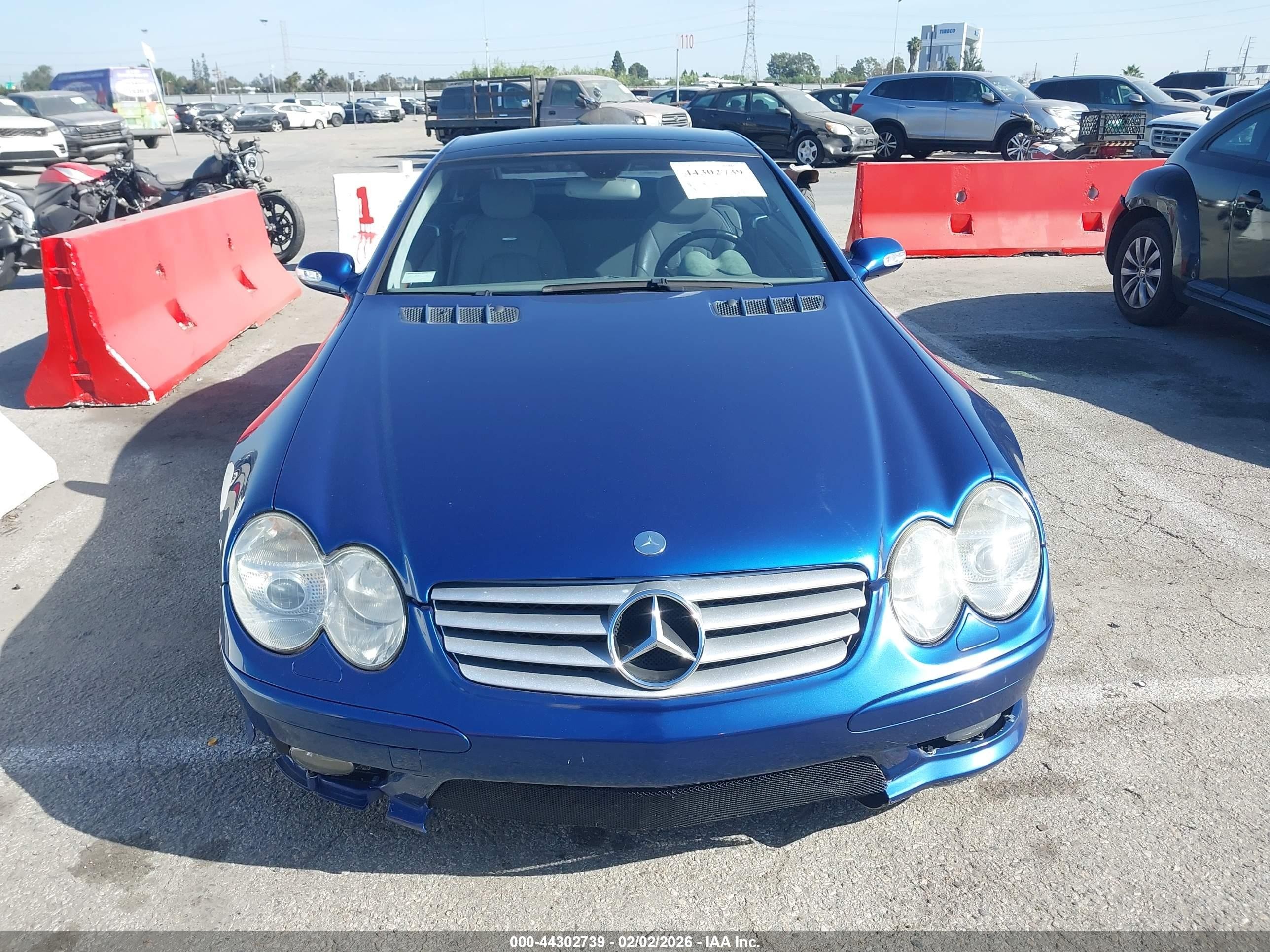 2003 Mercedes-benz Sl 55 Amg   Синий vin: WDBSK74F43F057750