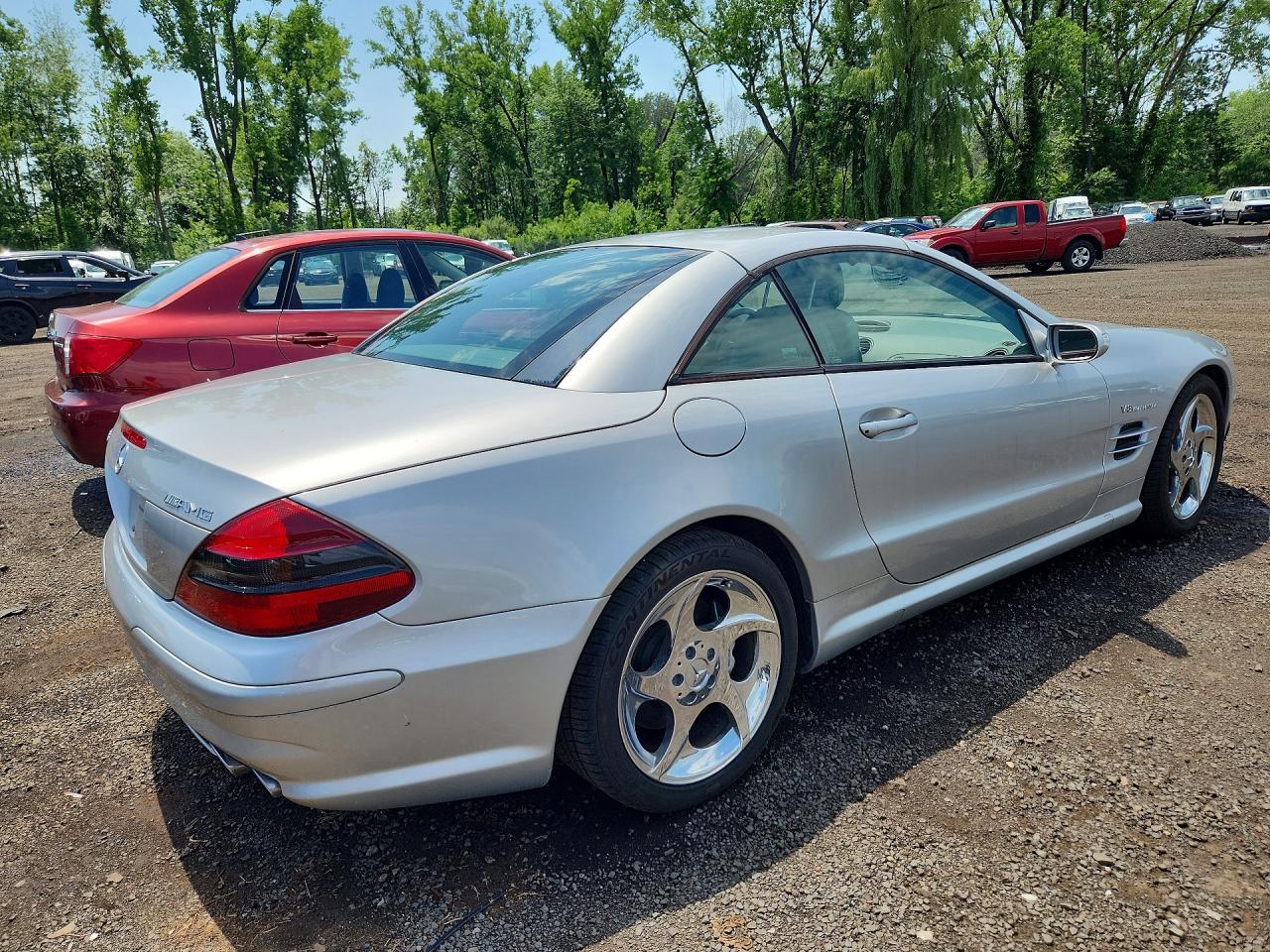 2005 Mercedes-benz Sl 55 Amg Silver vin: WDBSK74F45F092839