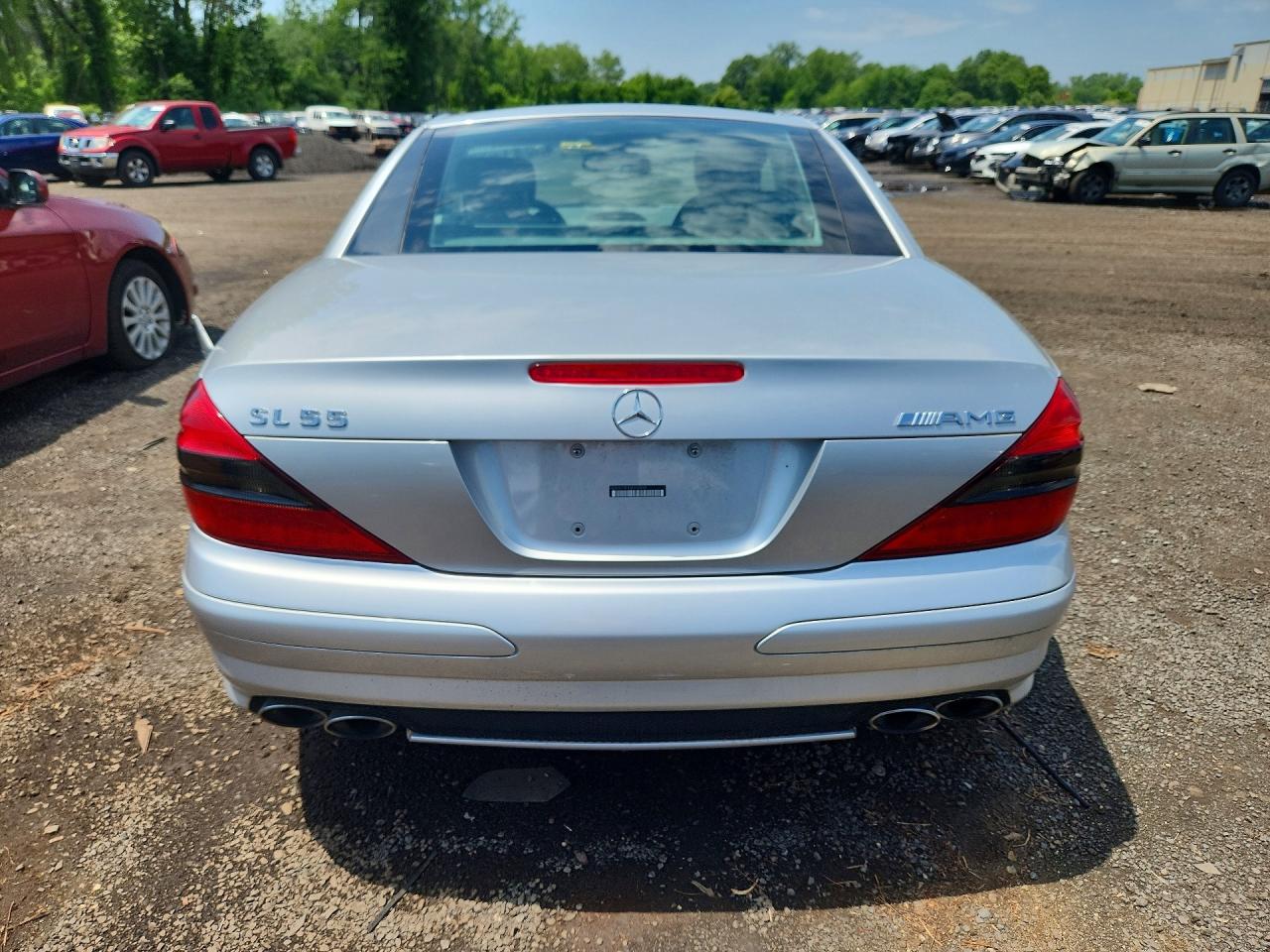 2005 Mercedes-benz Sl 55 Amg Silver vin: WDBSK74F45F092839