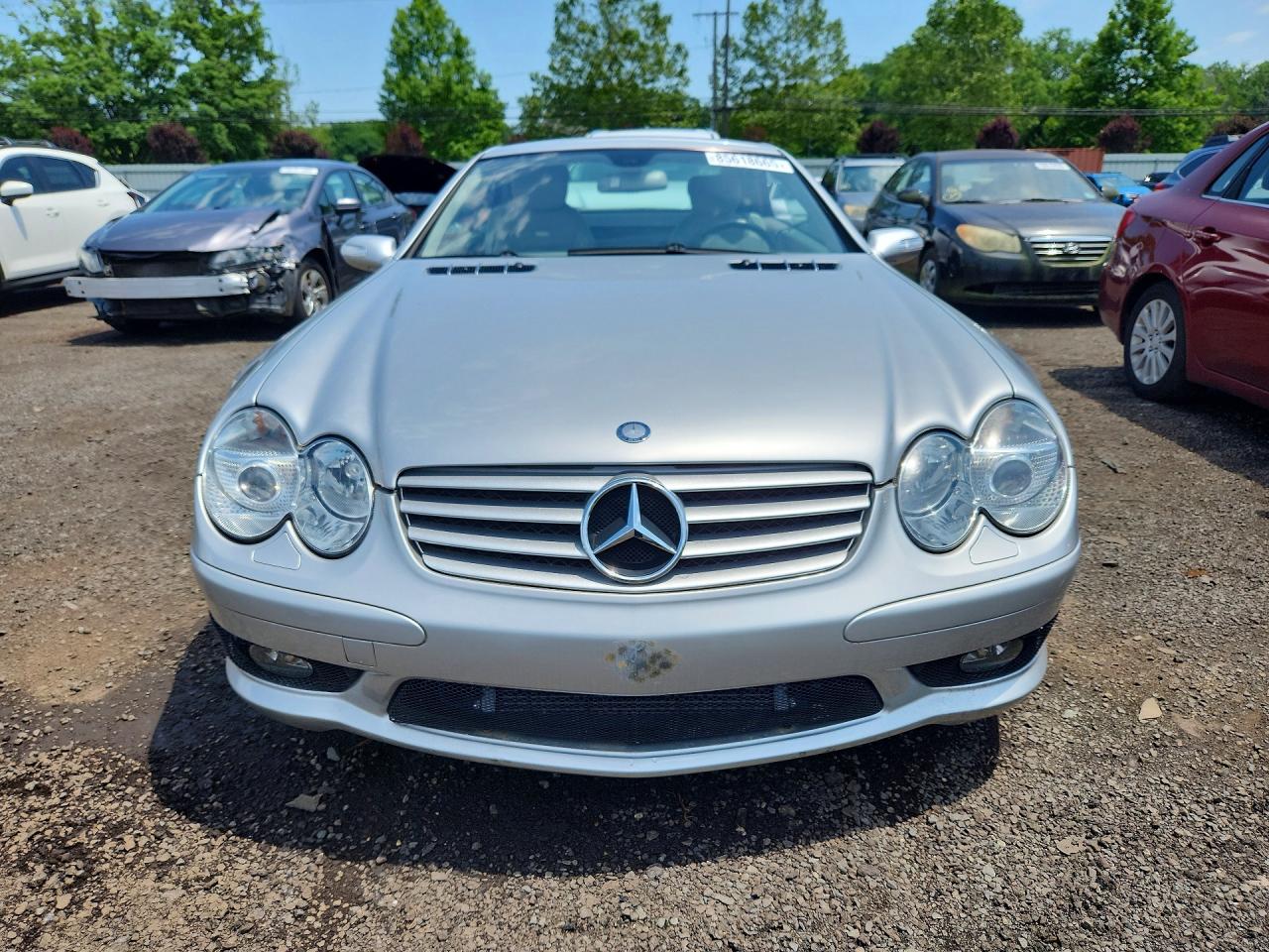 2005 Mercedes-benz Sl 55 Amg Silver vin: WDBSK74F45F092839