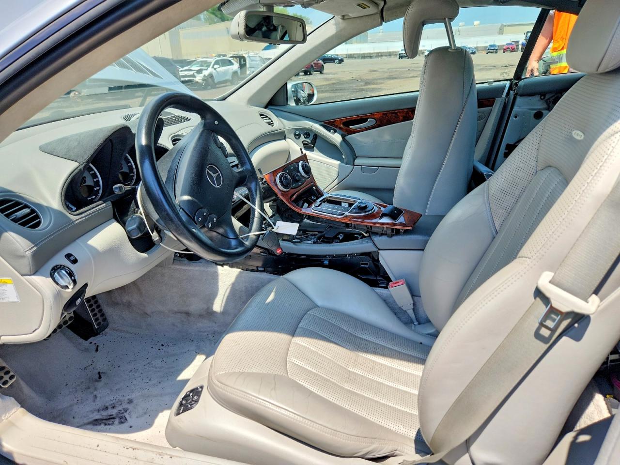 2005 Mercedes-benz Sl 55 Amg Silver vin: WDBSK74F45F092839
