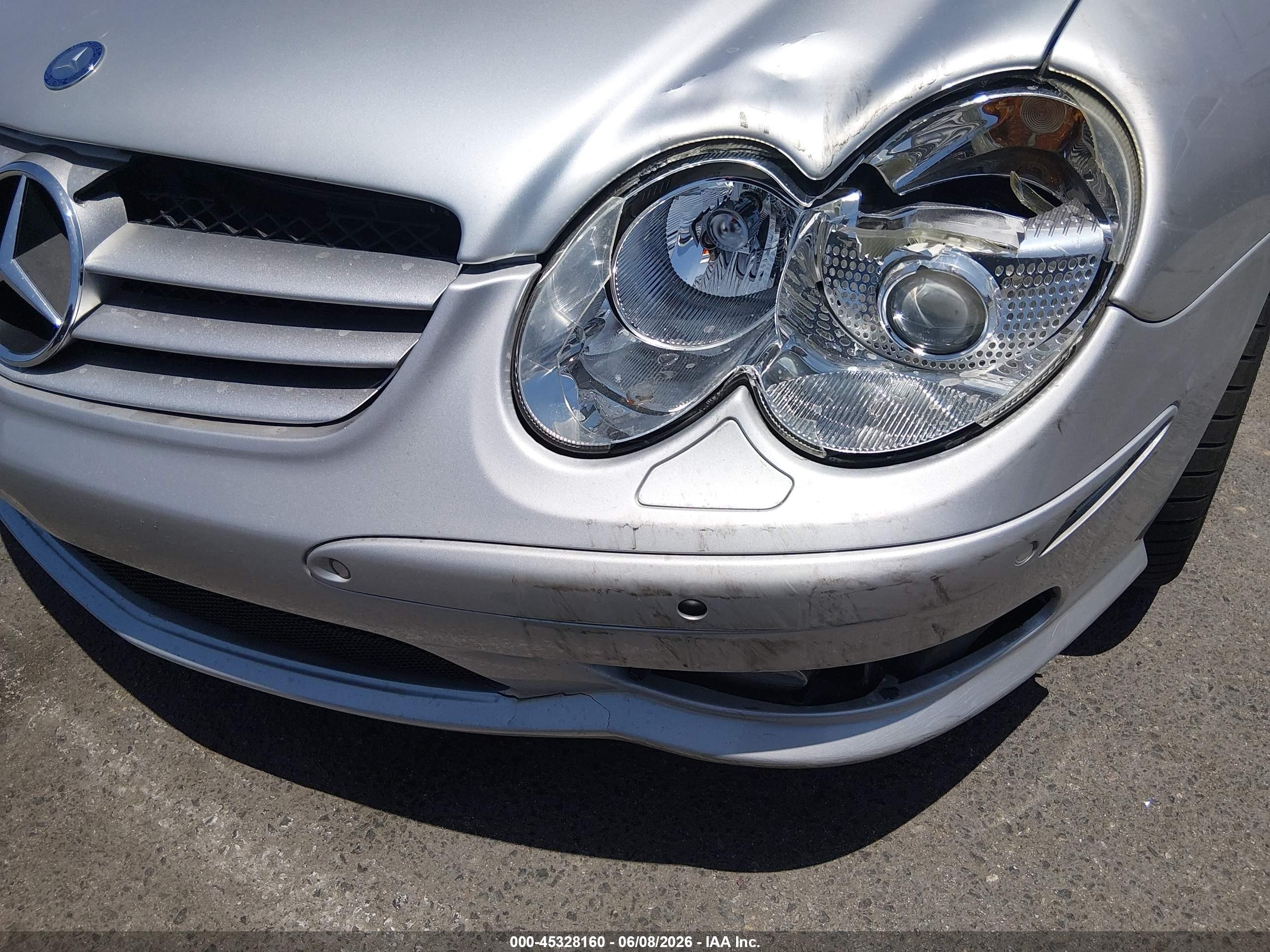 2004 Mercedes-benz Sl 55 Amg   Silver vin: WDBSK74F54F068452