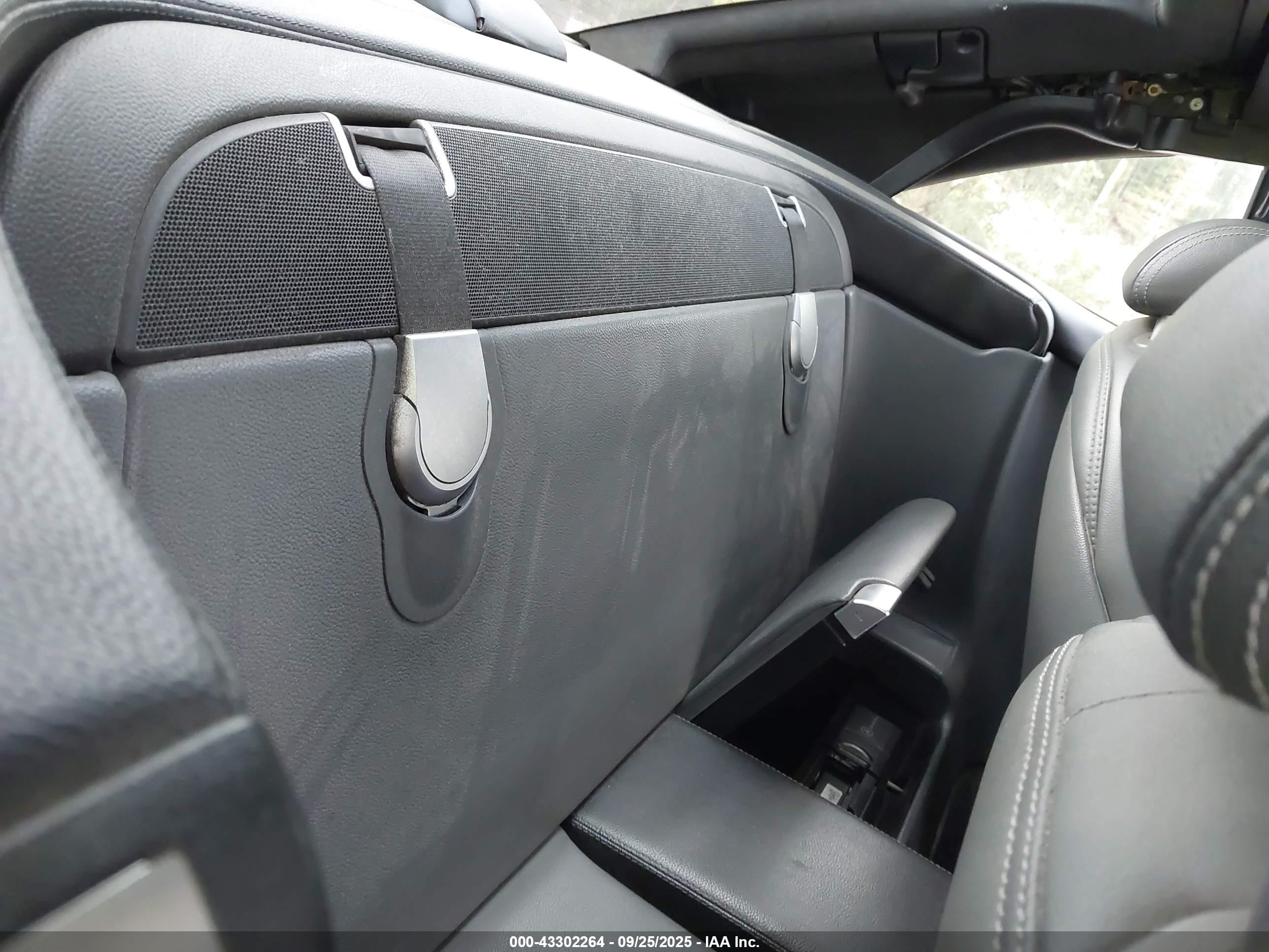 2003 Mercedes-benz Sl 55 Amg   Silver vin: WDBSK74F63F045826