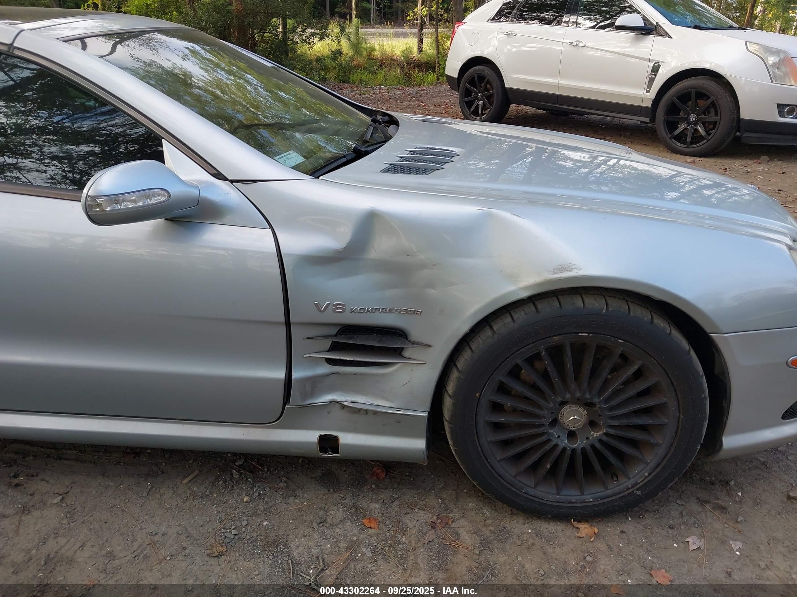 2003 Mercedes-benz Sl 55 Amg   Silver vin: WDBSK74F63F045826