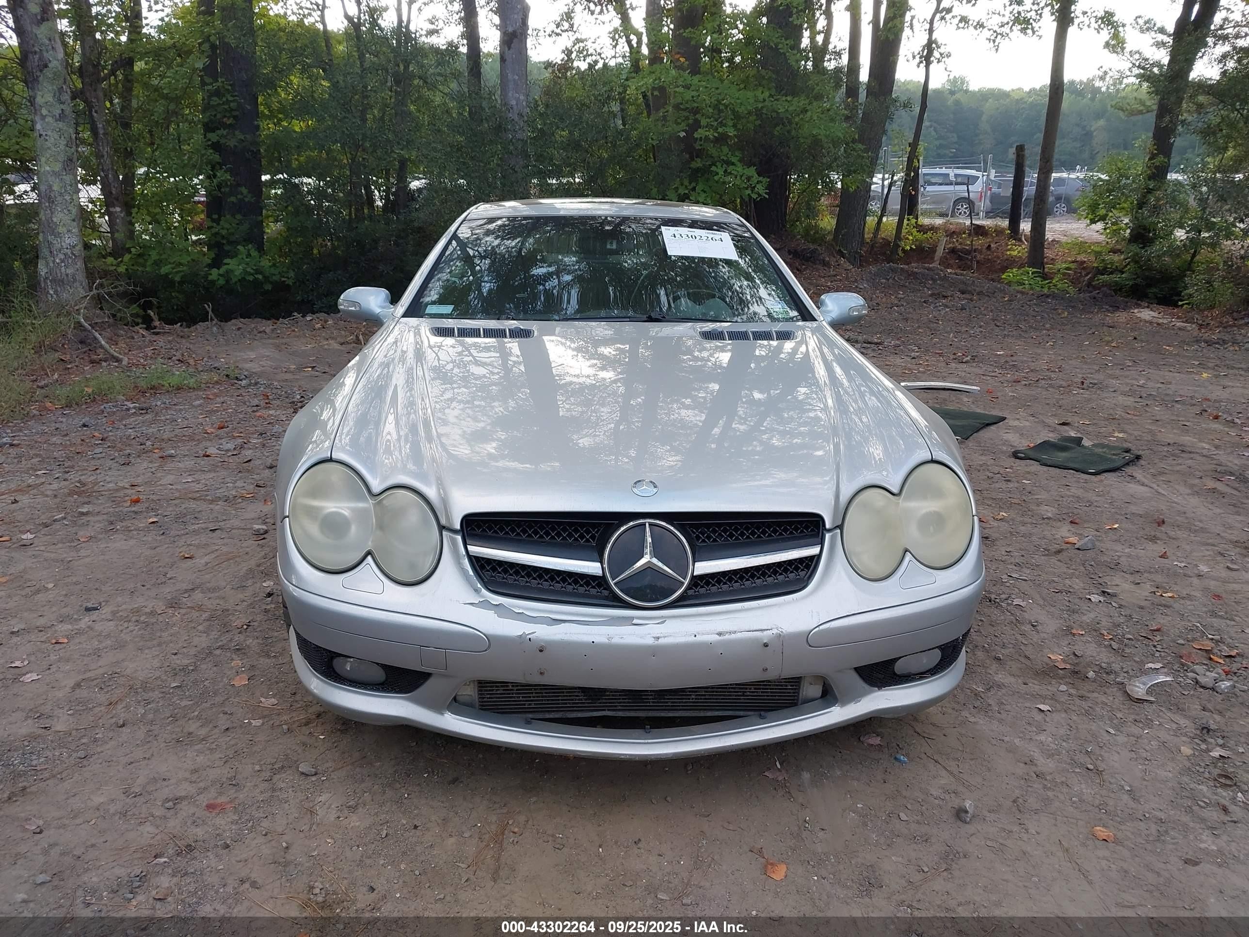 2003 Mercedes-benz Sl 55 Amg   Silver vin: WDBSK74F63F045826