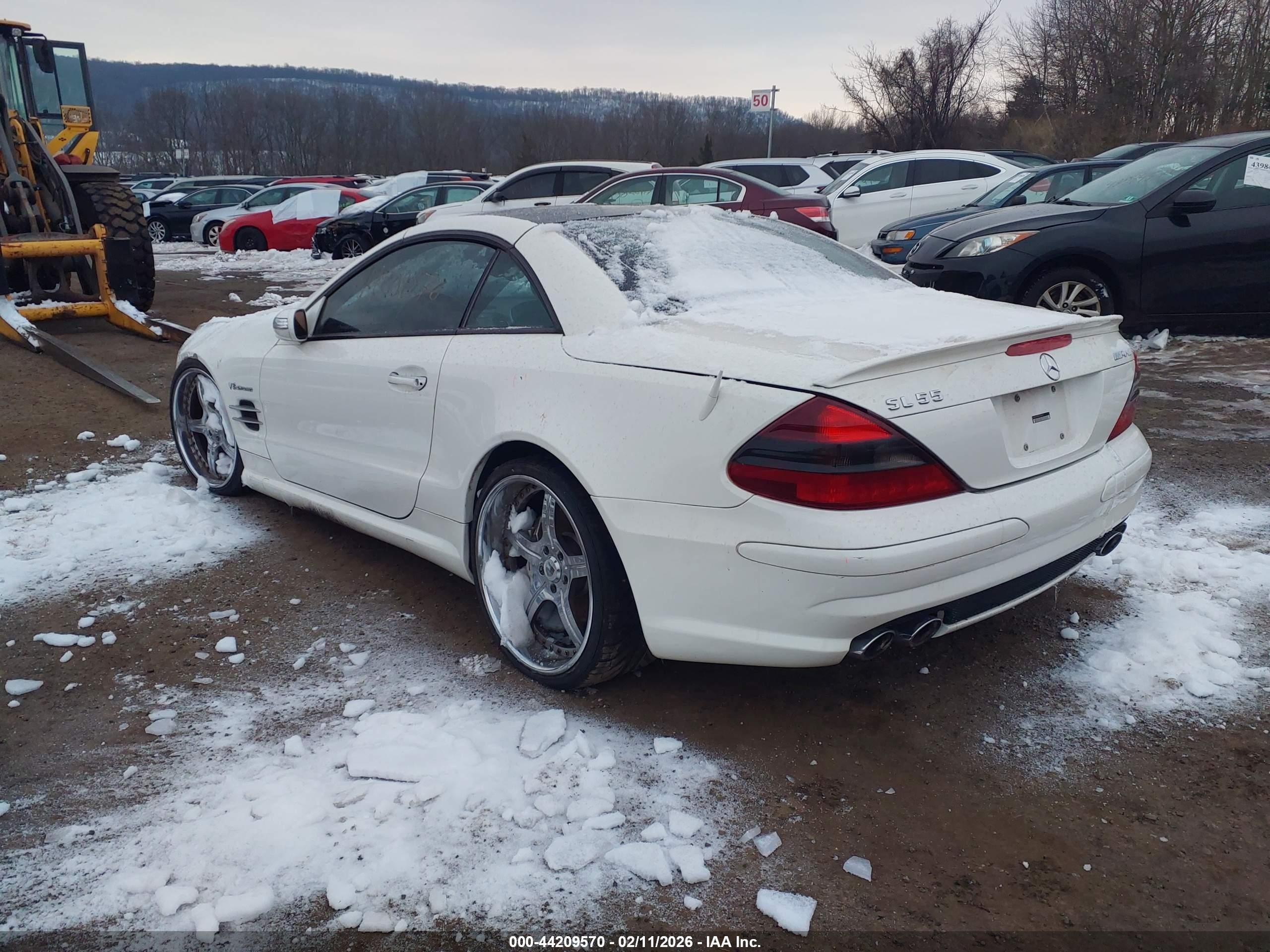 2004 Mercedes-benz Sl 55 Amg   White vin: WDBSK74F64F069237