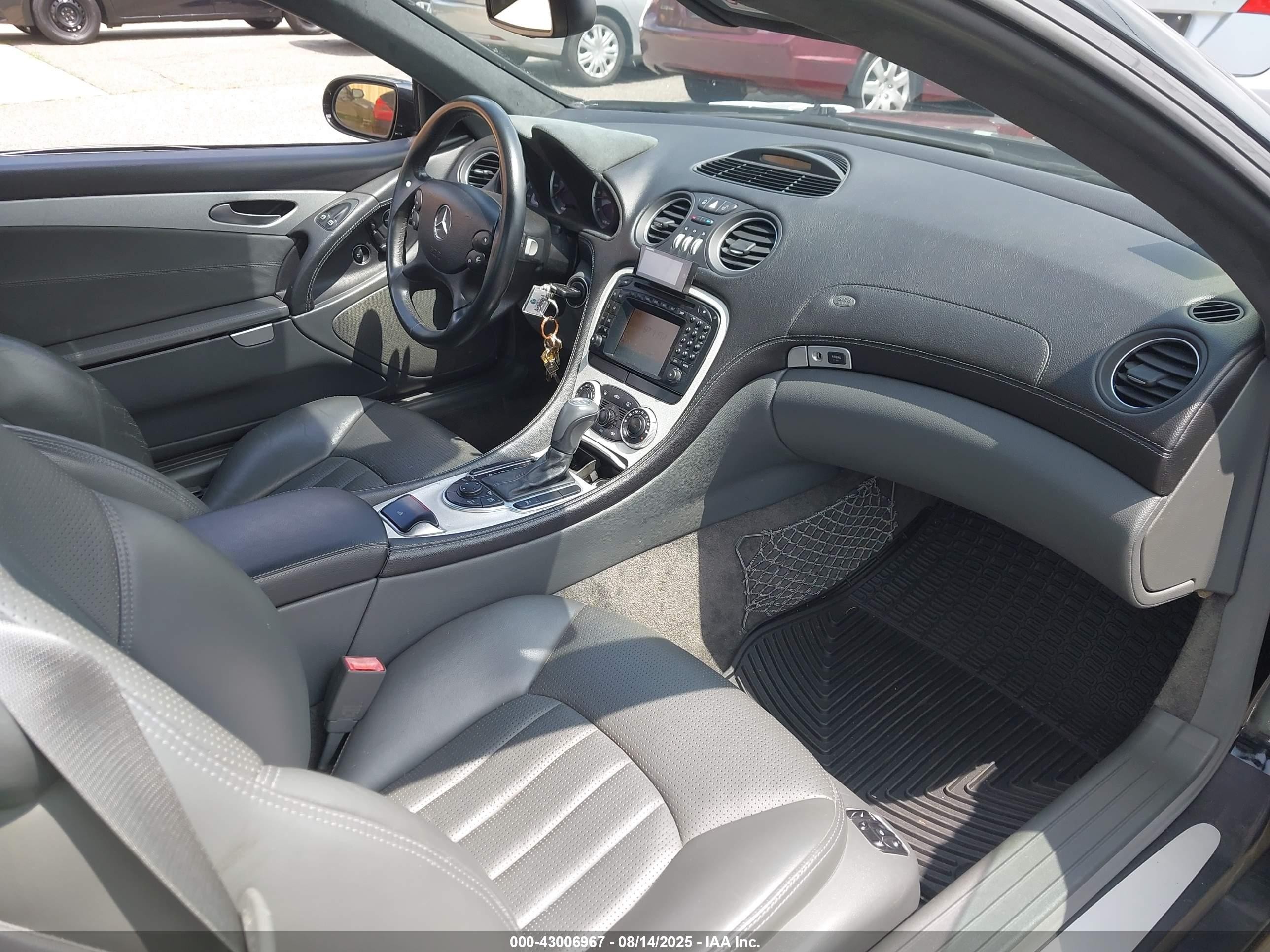 2004 Mercedes-benz Sl 55 Amg   Черный vin: WDBSK74F64F074809