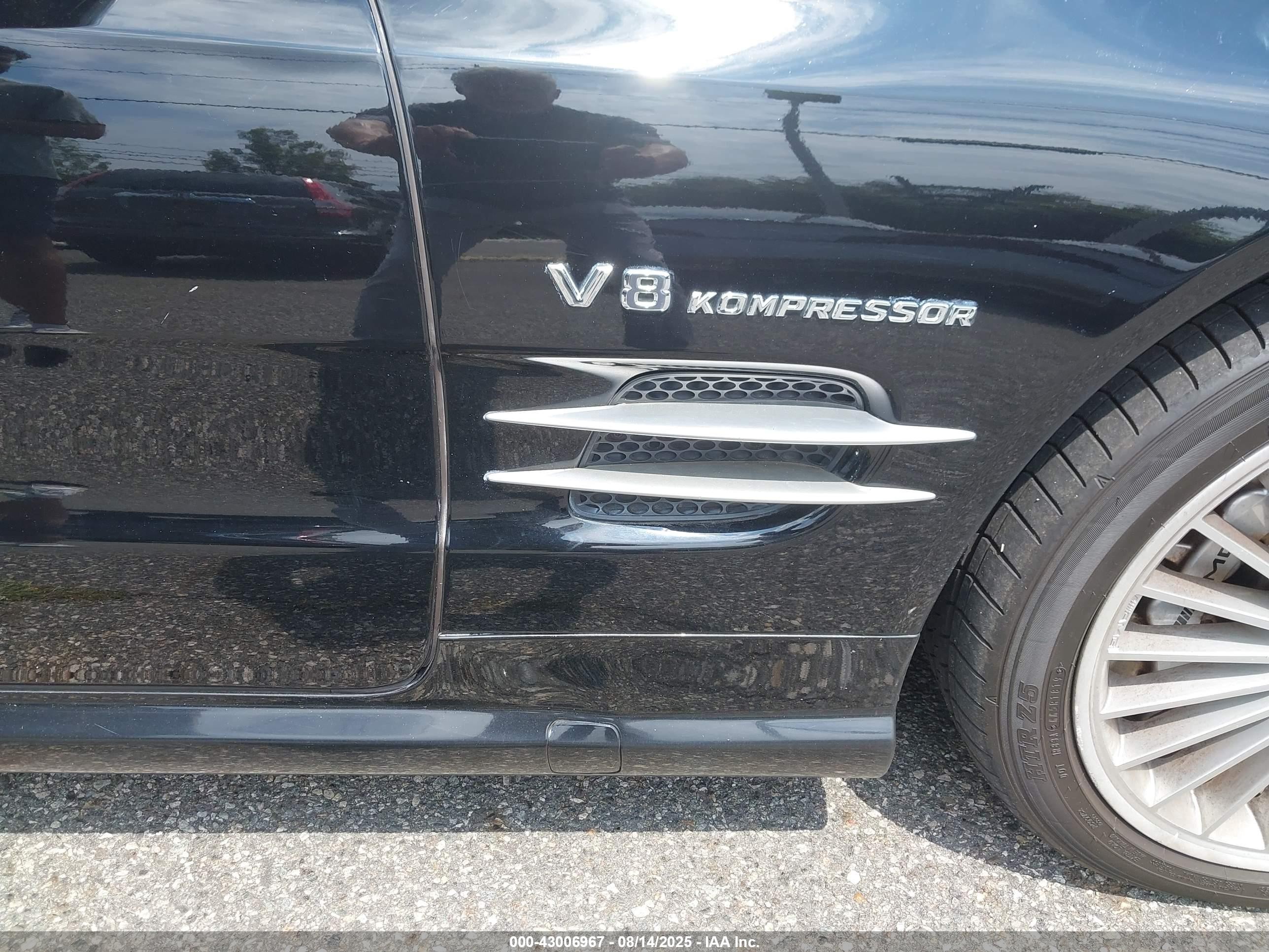 2004 Mercedes-benz Sl 55 Amg   Черный vin: WDBSK74F64F074809