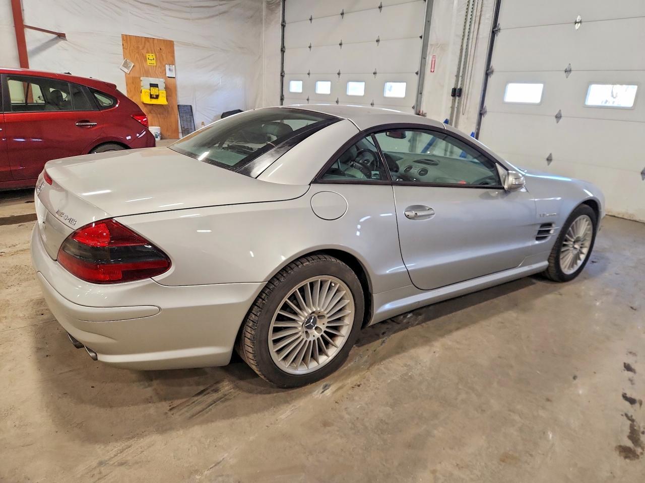 2004 Mercedes-benz Sl 55 Amg Серебряный vin: WDBSK74F74F073166