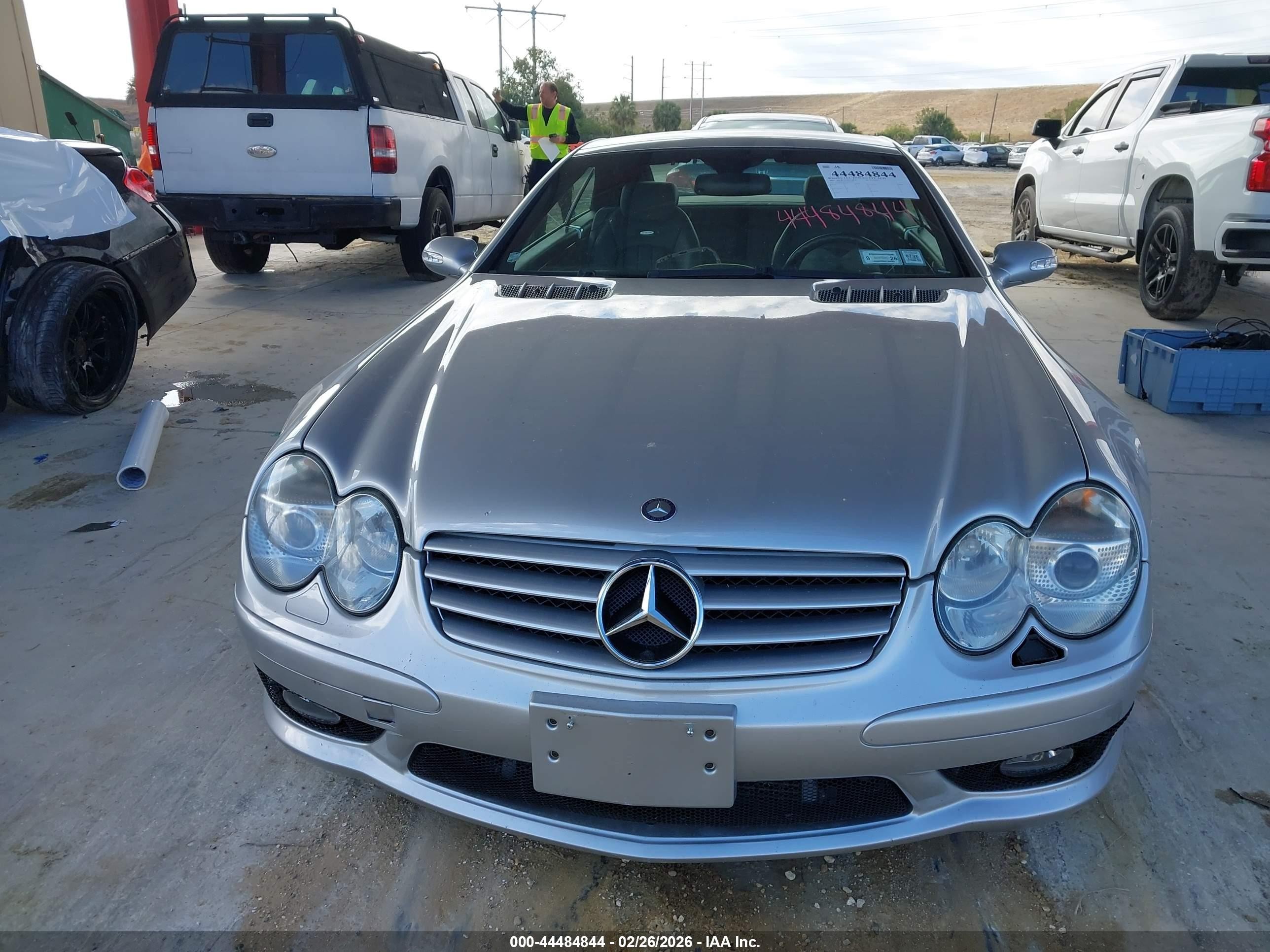 2003 Mercedes-benz Sl 55 Amg   Silver vin: WDBSK74F83F025335