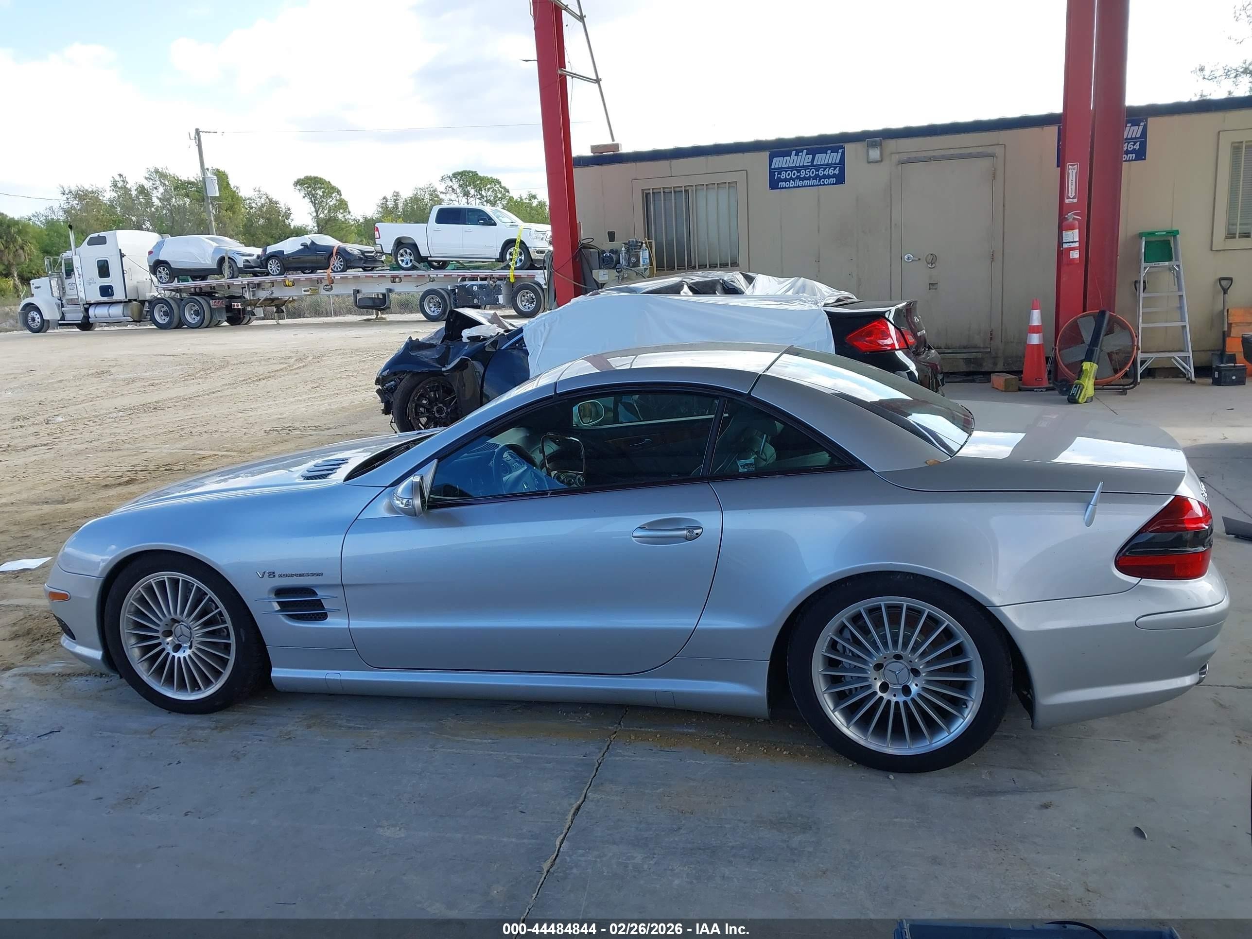 2003 Mercedes-benz Sl 55 Amg   Silver vin: WDBSK74F83F025335