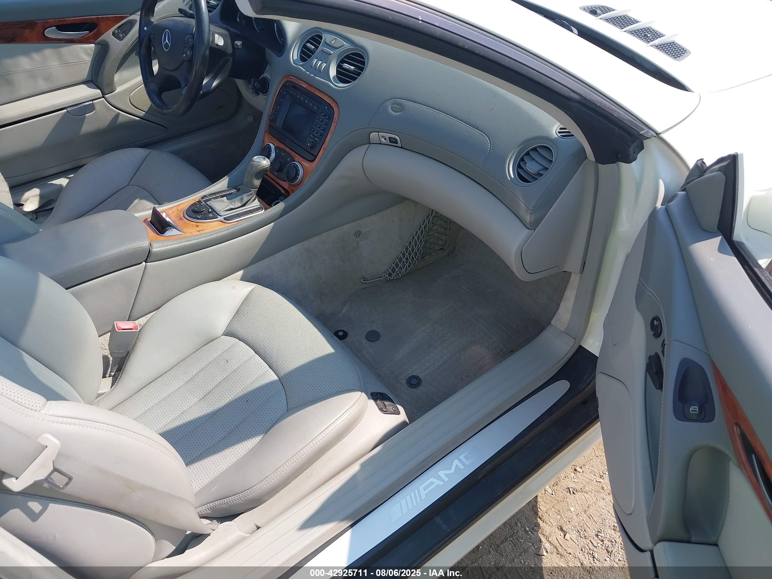 2003 Mercedes-benz Sl 55 Amg   Белый vin: WDBSK74F83F052485