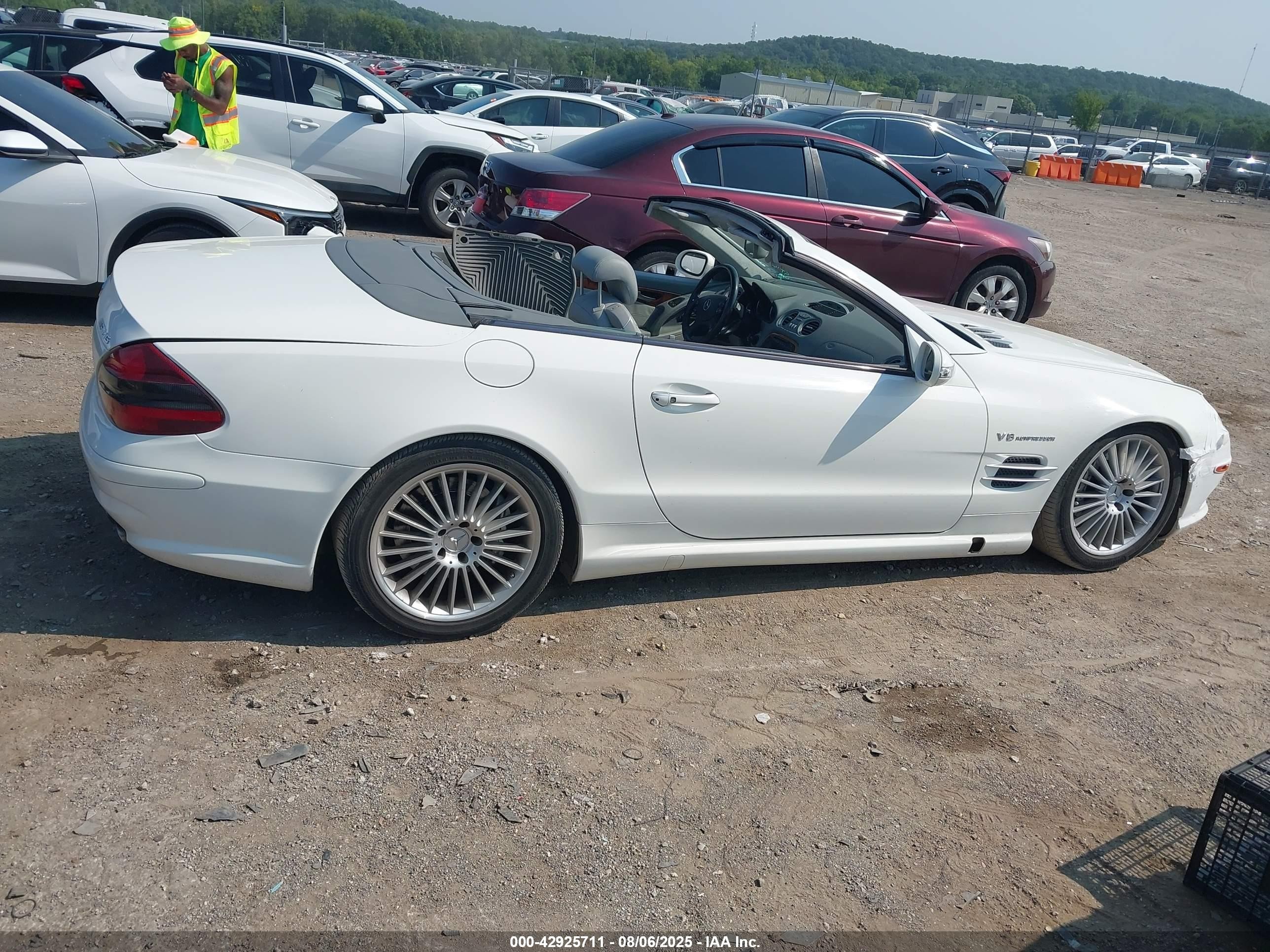 2003 Mercedes-benz Sl 55 Amg   Белый vin: WDBSK74F83F052485