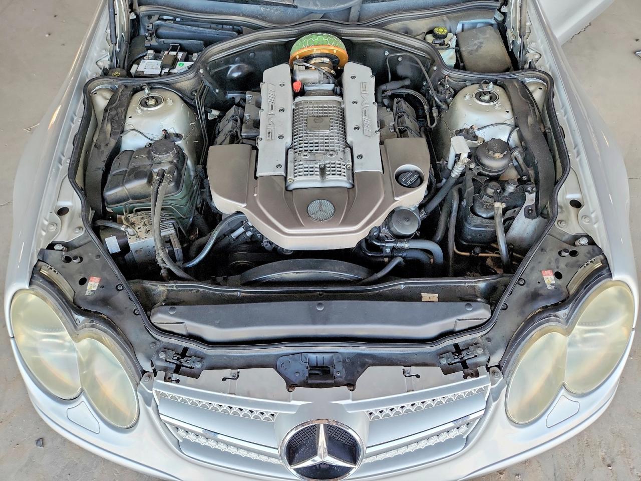 2004 Mercedes-benz Sl 55 Amg Silver vin: WDBSK74F84F066596
