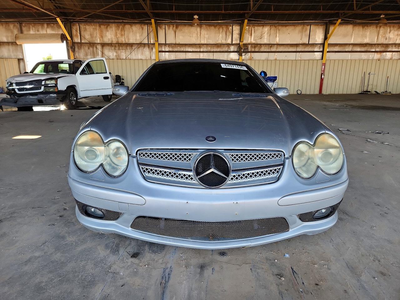 2004 Mercedes-benz Sl 55 Amg Silver vin: WDBSK74F84F066596